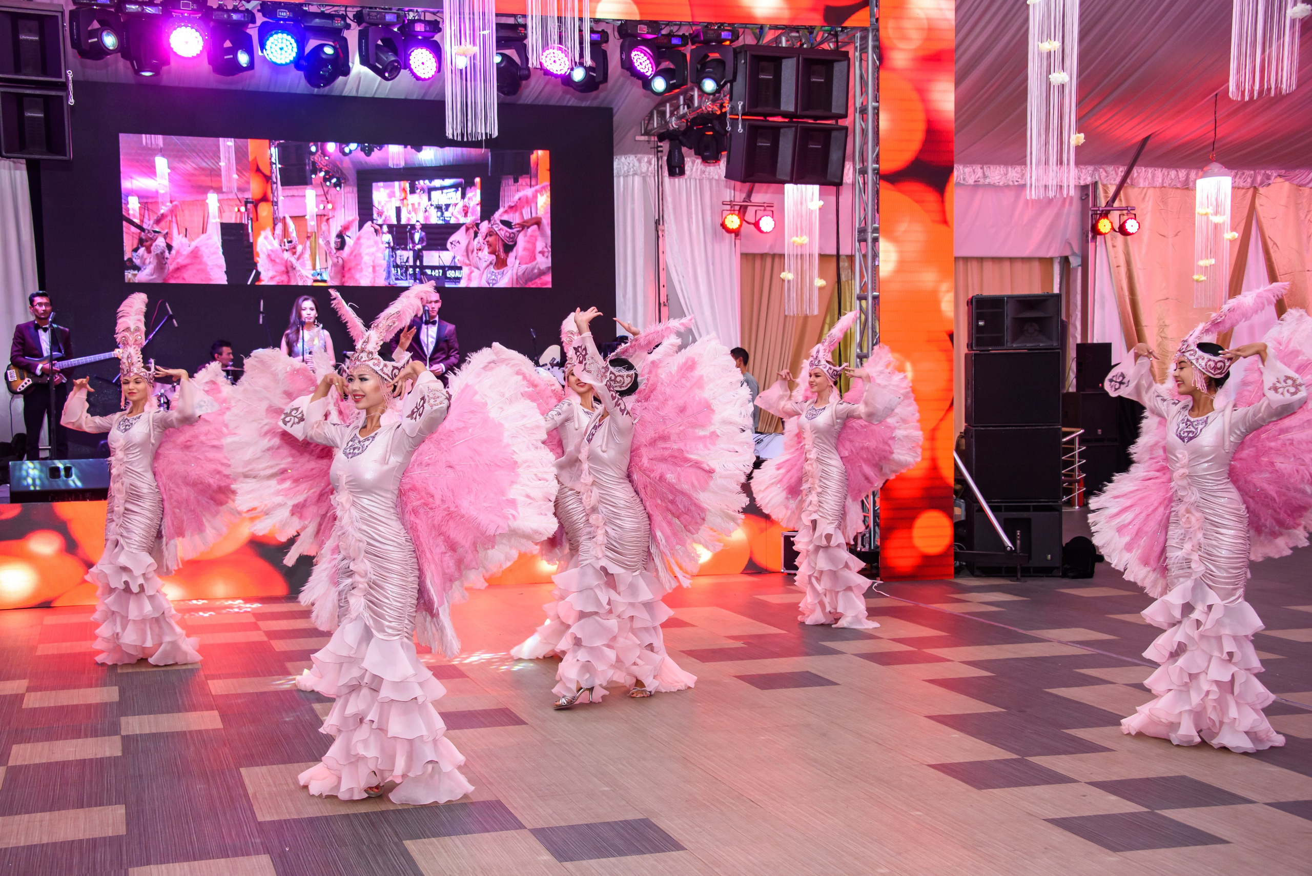 Свадьба. Фотосъёмка. Фотограф Сергей Авдеев-семейный и детский фотограф в Алматы