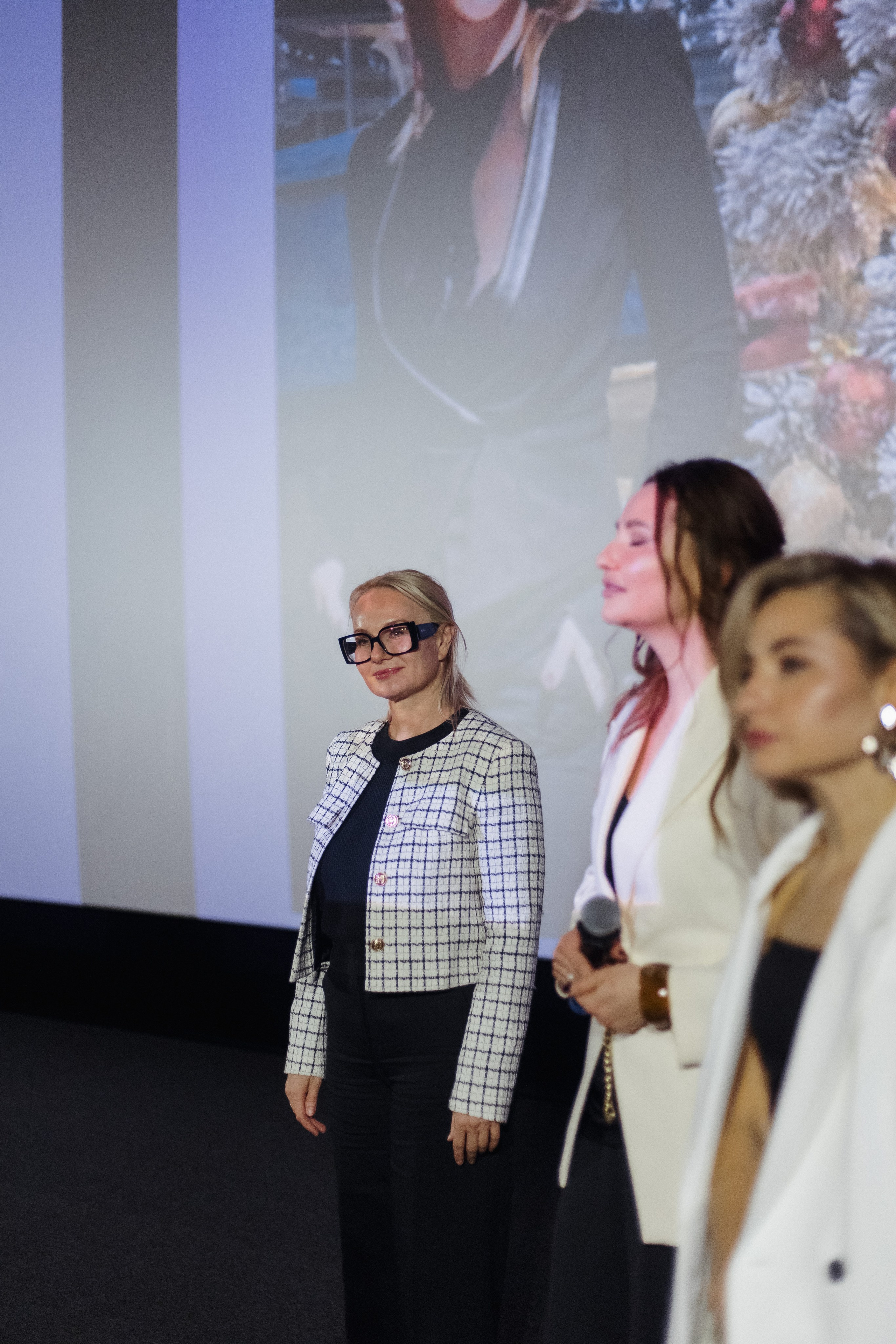 ФЭШН КОНФА. СВОИ. ФОТООТЧЕТЫ-СОБЫТИЯ-МЕСТА