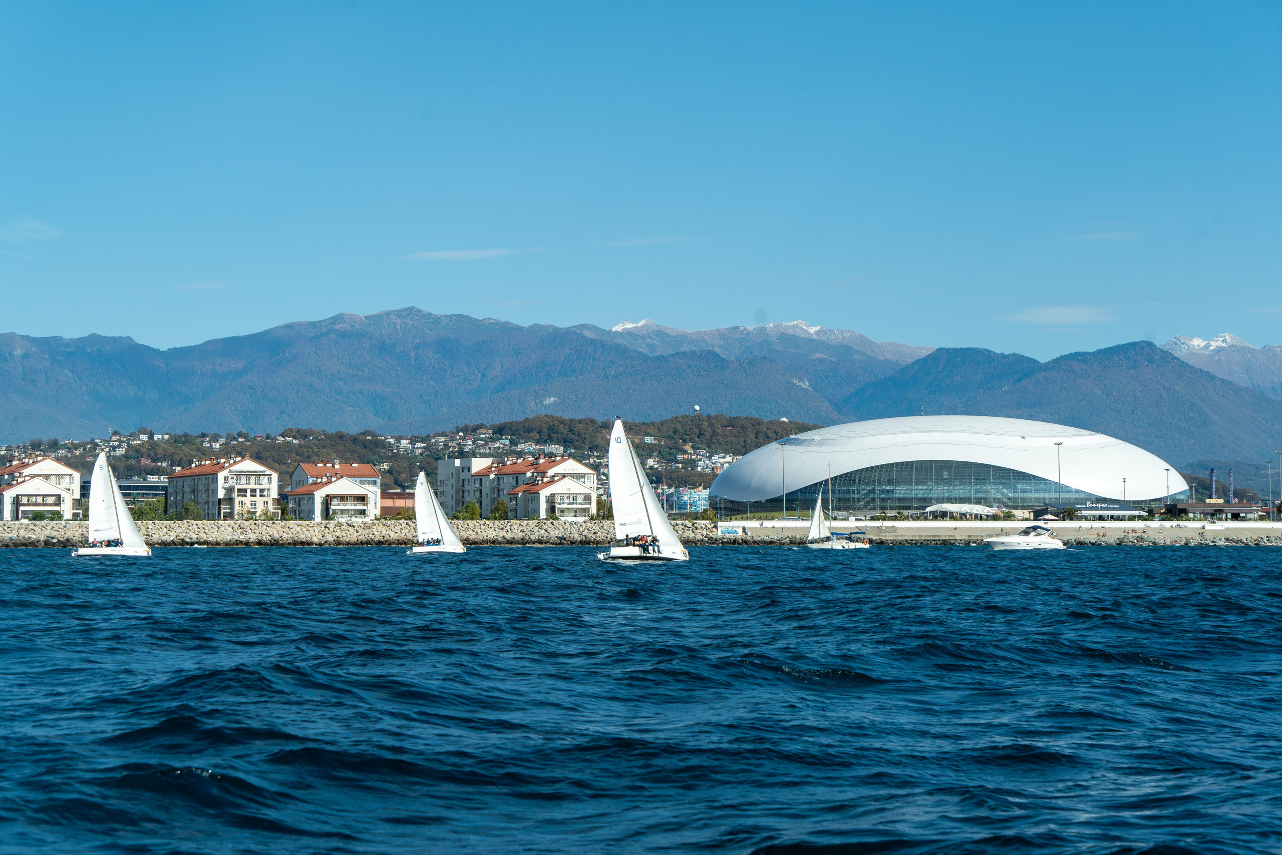 MICE мероприятие для компании «Базис». Репортажный фотограф в Красной Поляне и Сочи Павлюченко Екатерина