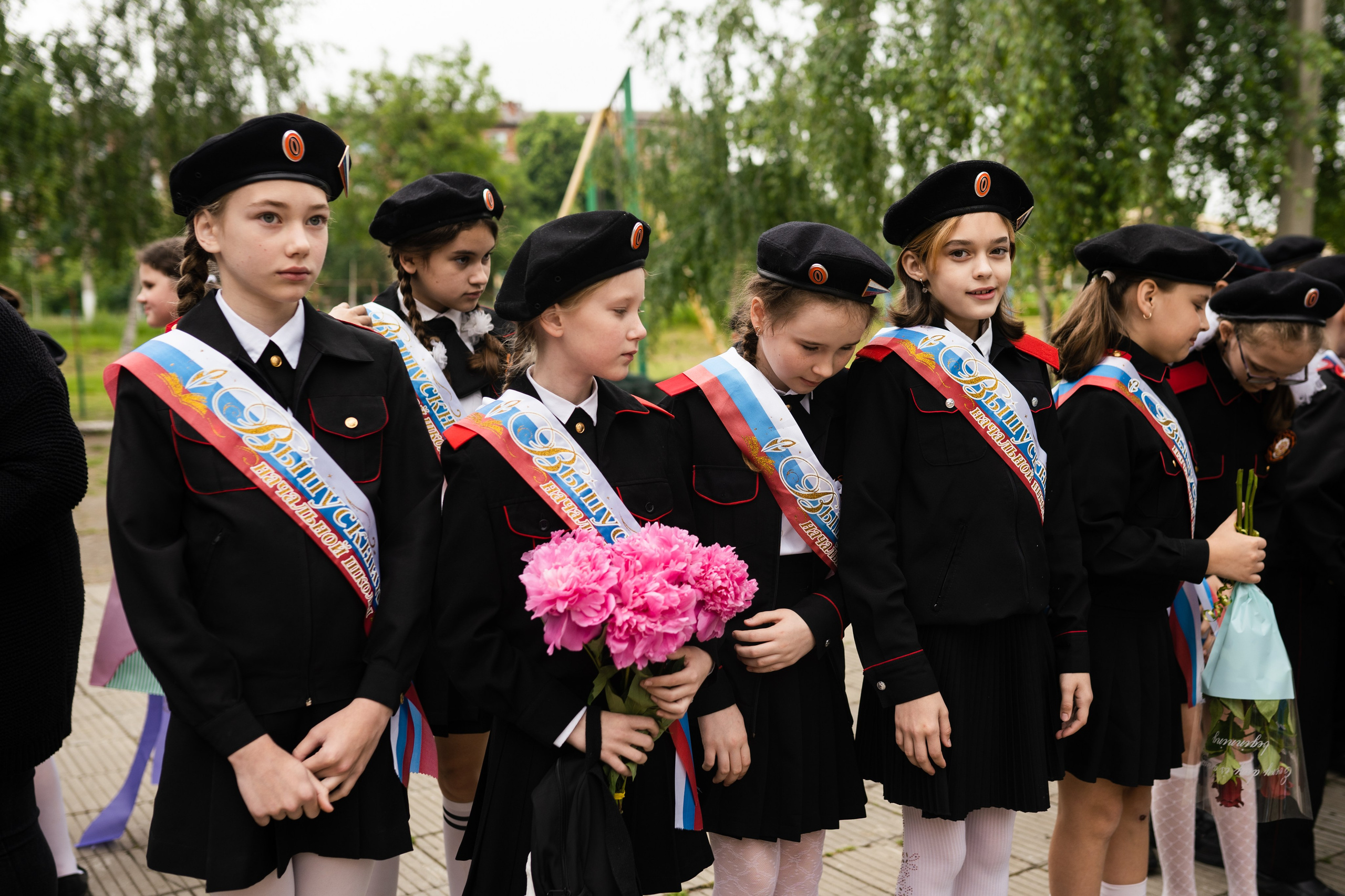 Последний звонок (СШ 77). Выпускные альбомы «Поколение» в городе Краснодар