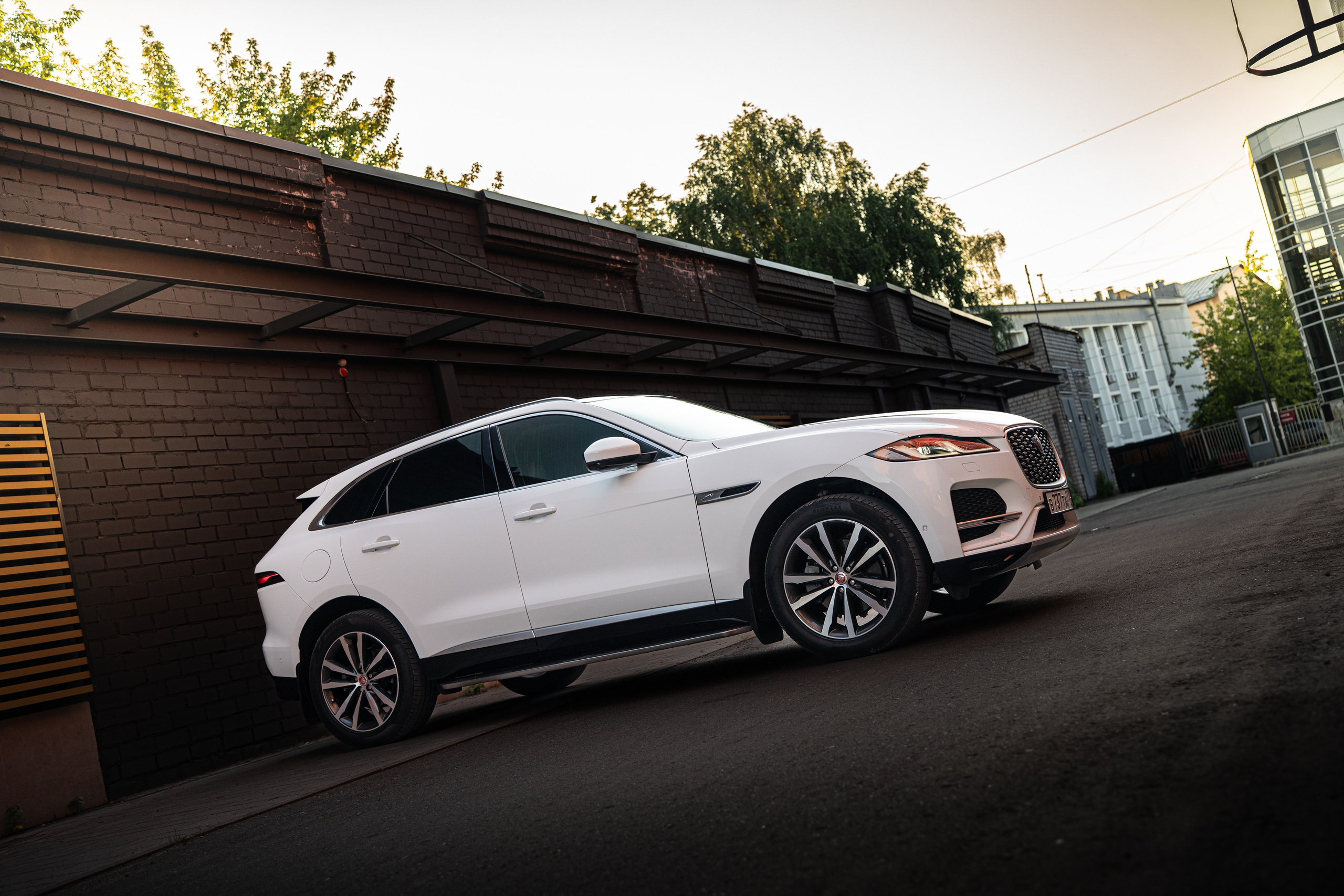 JAGUAR F-PACE. OZ Production