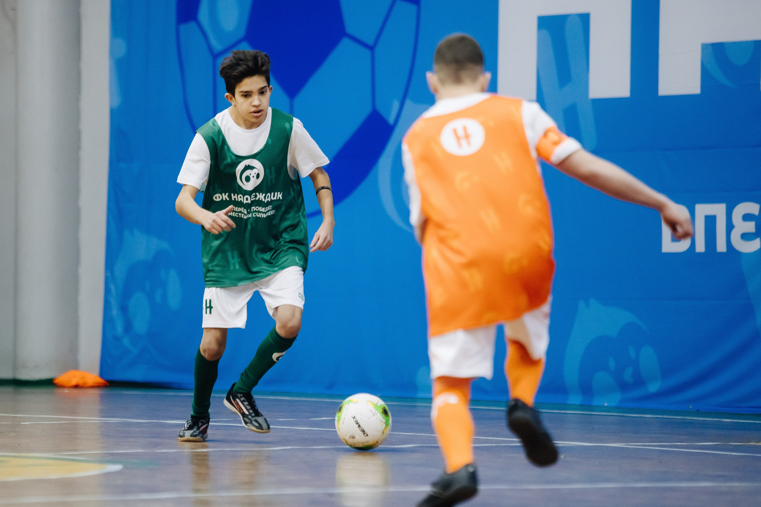 Турнир по футболу среди команд школ-интернатов Магнитогорска «Надеждик CUP» // 08.12.2024. Денис Прохоров Фотограф в г. Магнитогорск