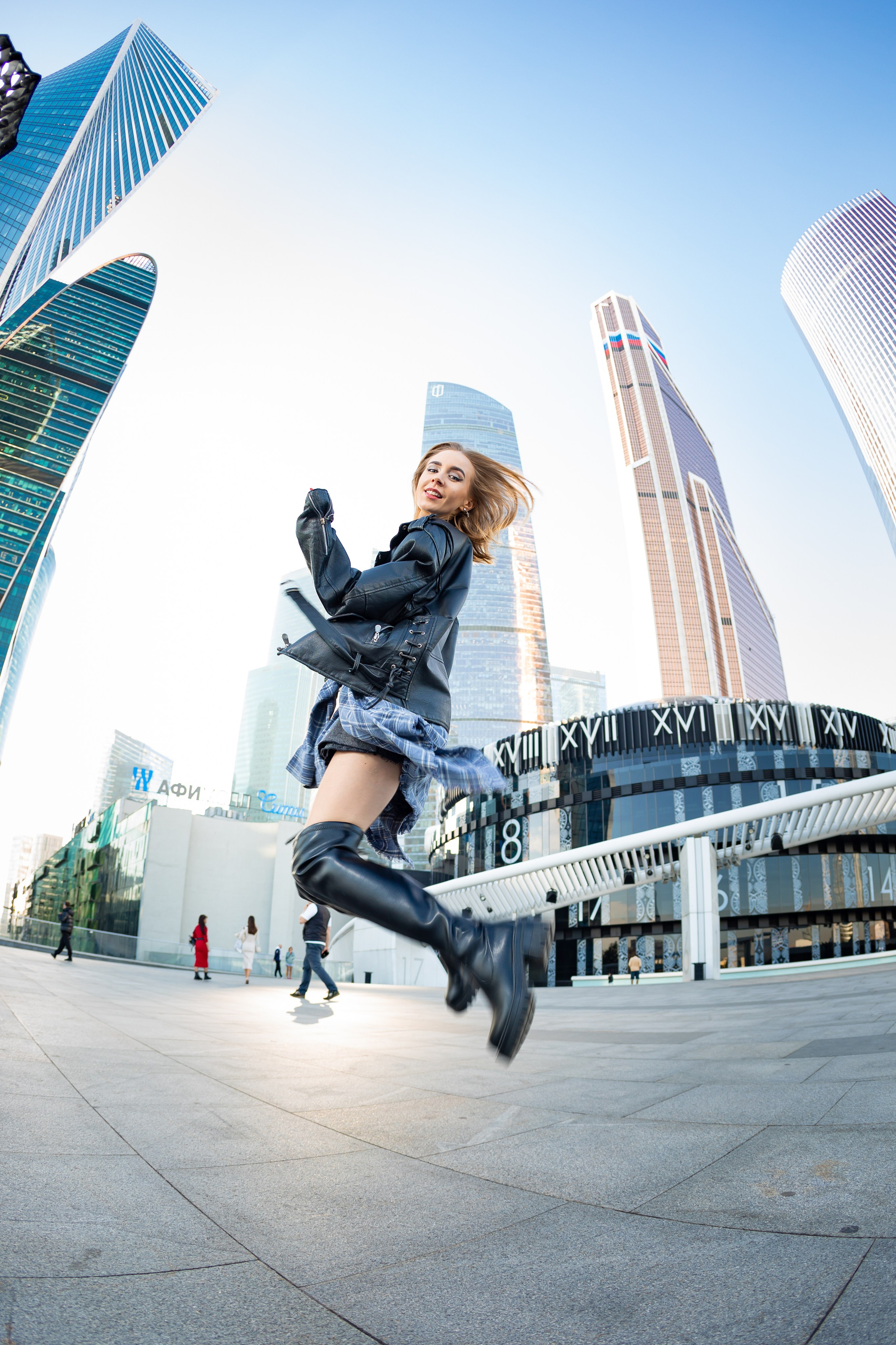 Фотосъемка для маркетплейсов с моделью в Москве и Московской области. Фотостудия в Москве LUXARTPHOTO