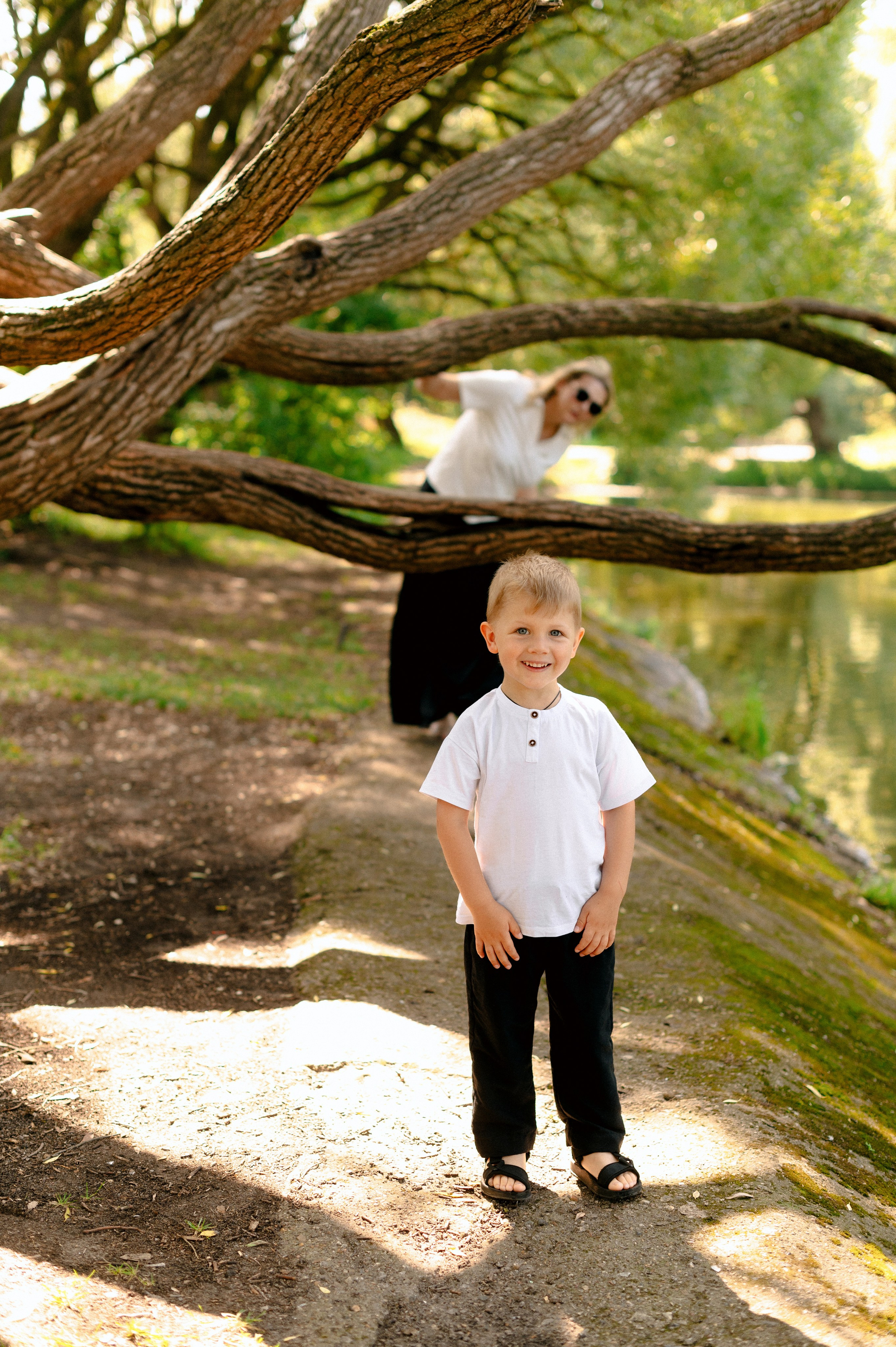НА ДЕРЕВО ЗАЛЕЗУ. Шашкова Вероника / Свадебный и семейный фотограф Москва и Ярославль