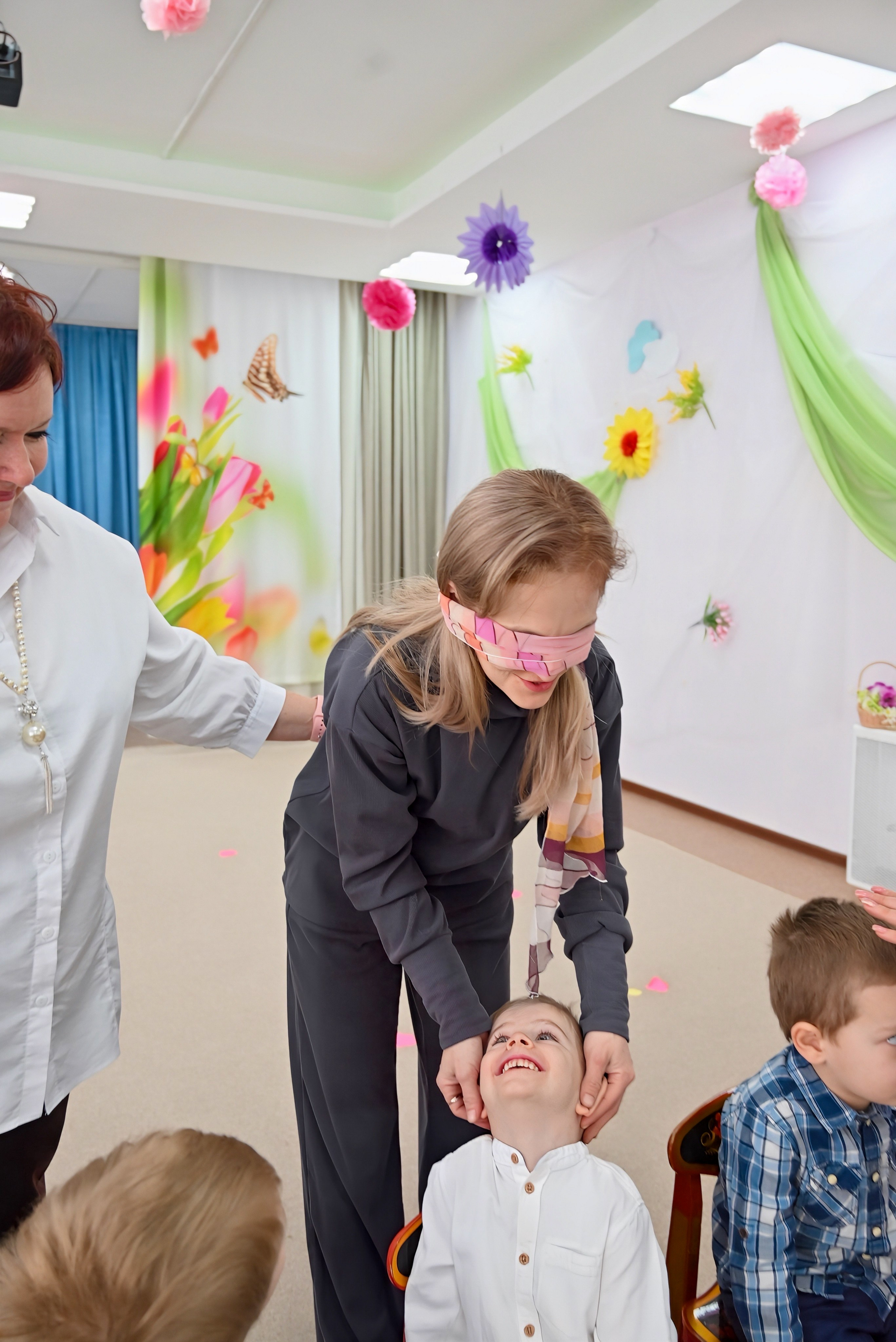 Праздник в группе «Дружная семейка». Семейный и детский фотограф Москва