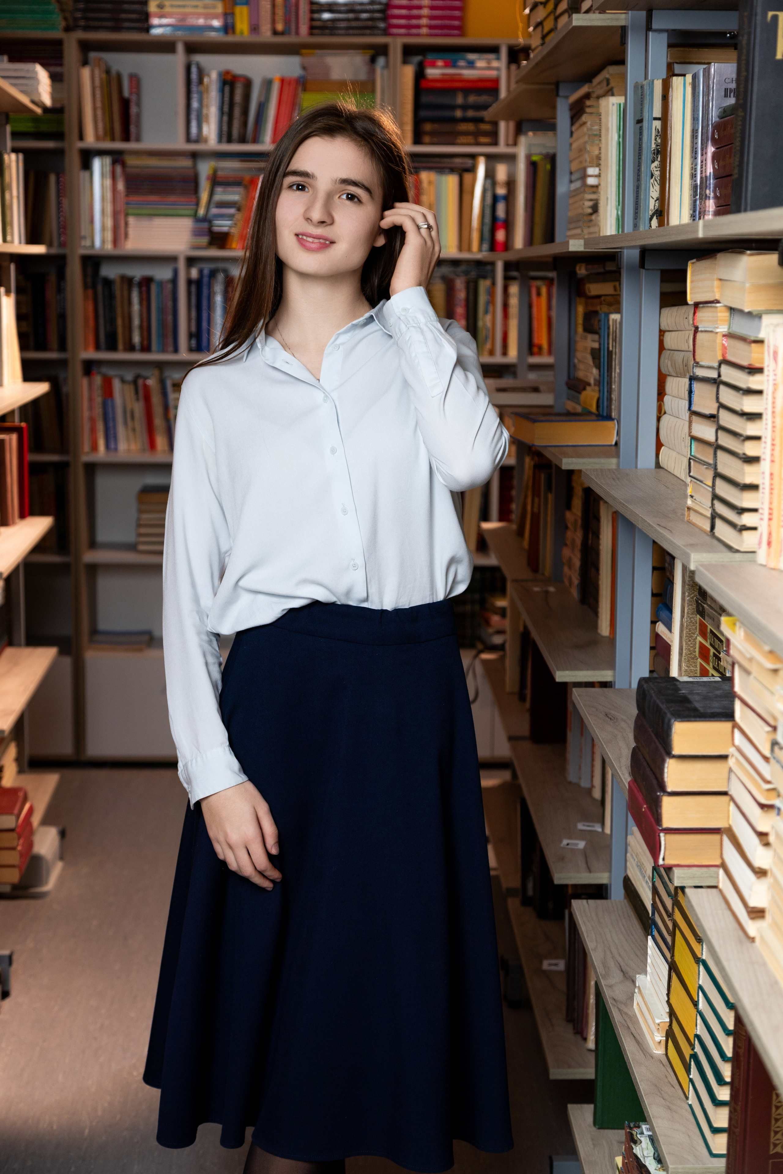 Галерея фотографий для старшей школы. Выпускные фотоальбомы на заказ в Москве. Ксения Фоломкина