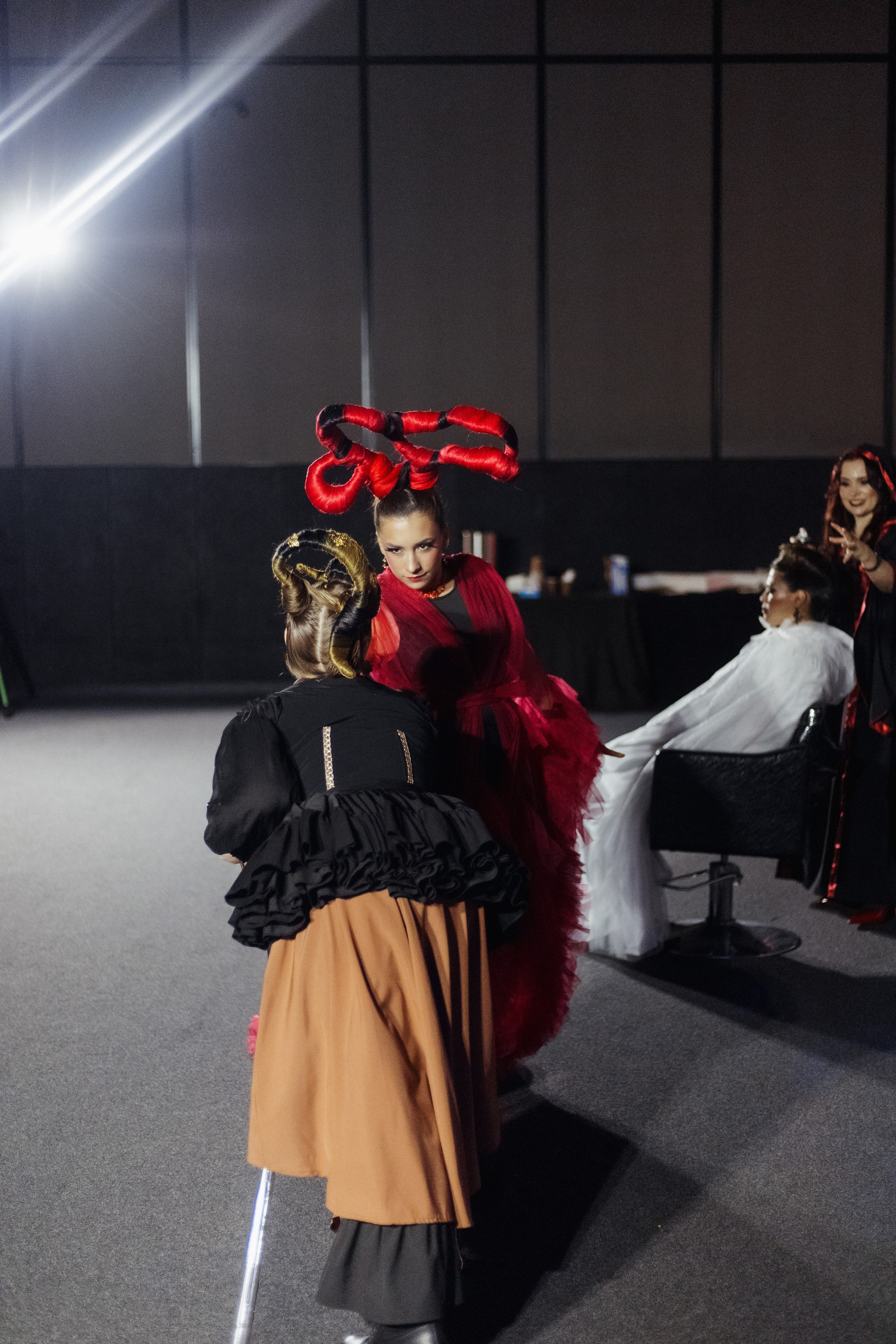 ФЭШН КОНФА. СВОИ. ФОТООТЧЕТЫ-СОБЫТИЯ-МЕСТА