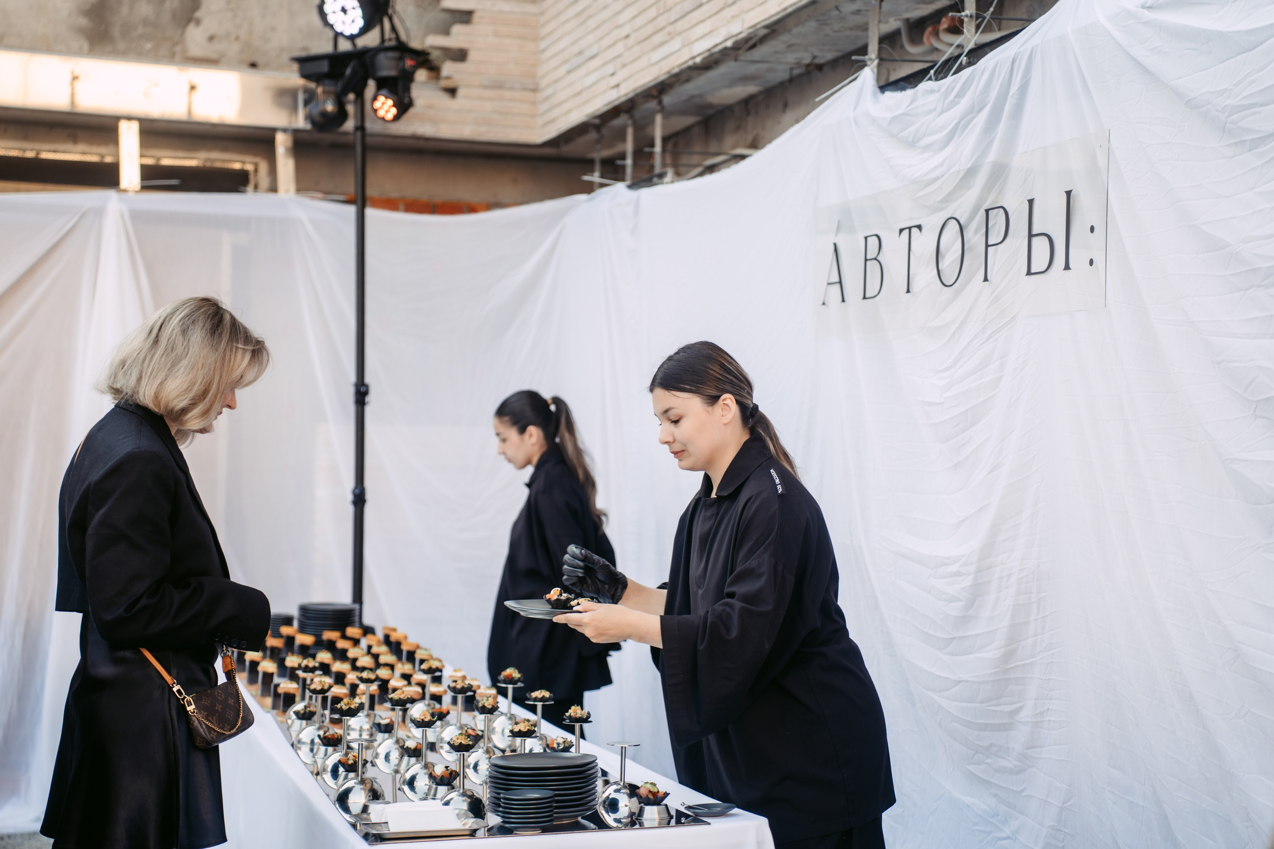 Авторы | Презентация дома на Астрономической. Репортажный и портретный фотограф Ася Салахова