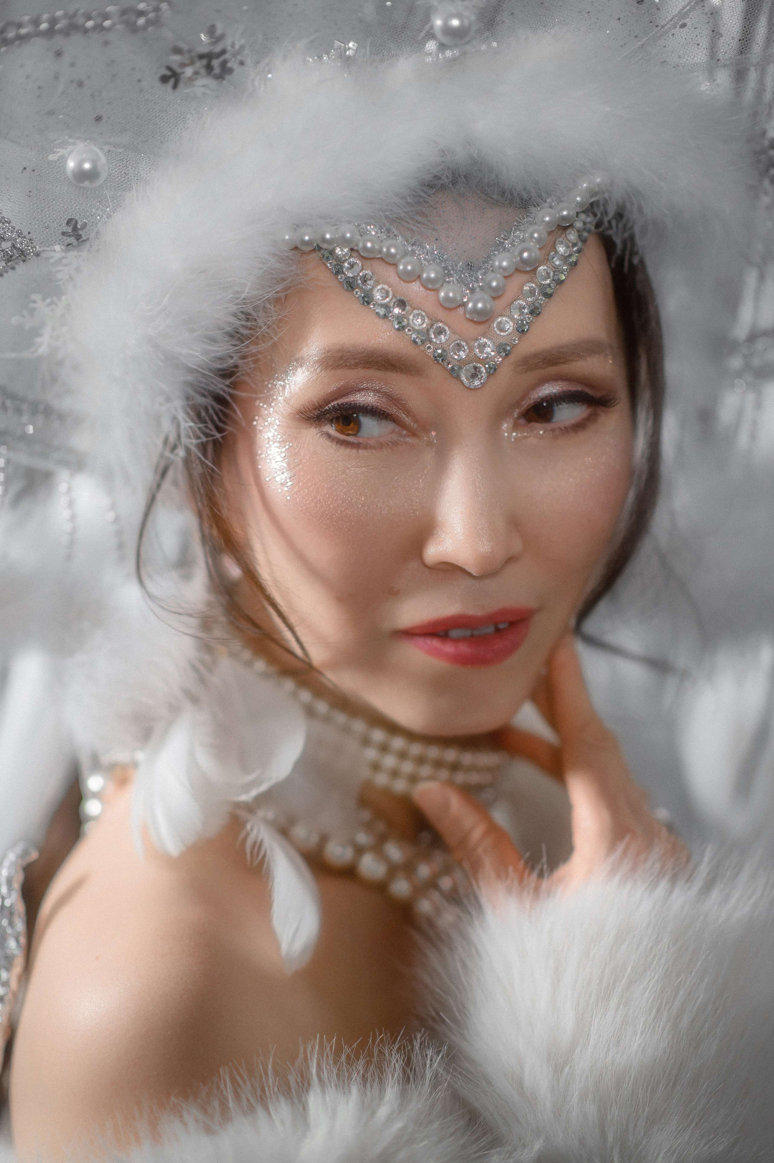 NY'2026. Елена Северина фотограф, Алматы: репортаж (спорт, концерты, конференции), предметная и фуд-съёмка, портреты, каталоги, фэшн, ретушь