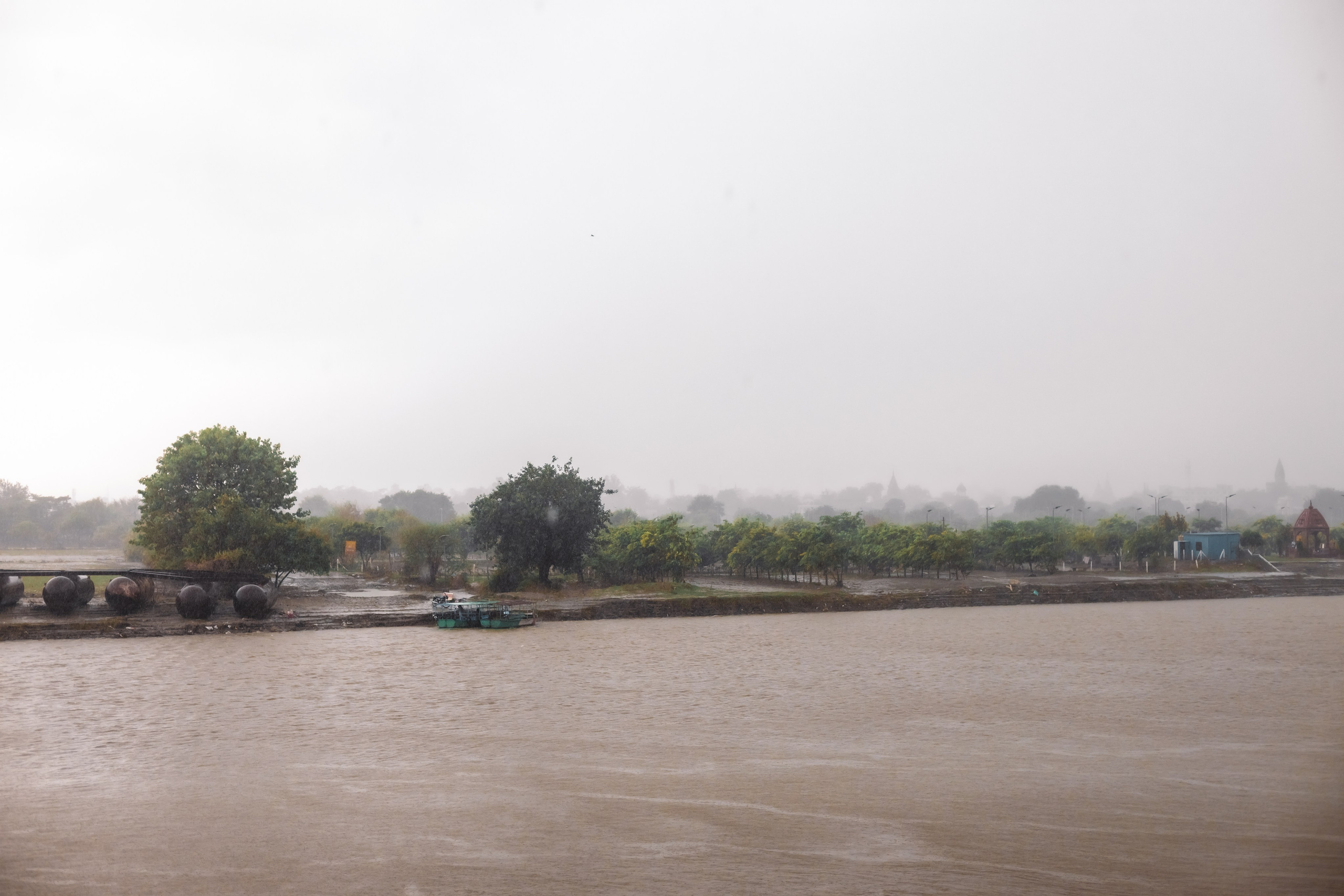 Devraha baba ji ashram life 2025. Mariam Bagdasaryan