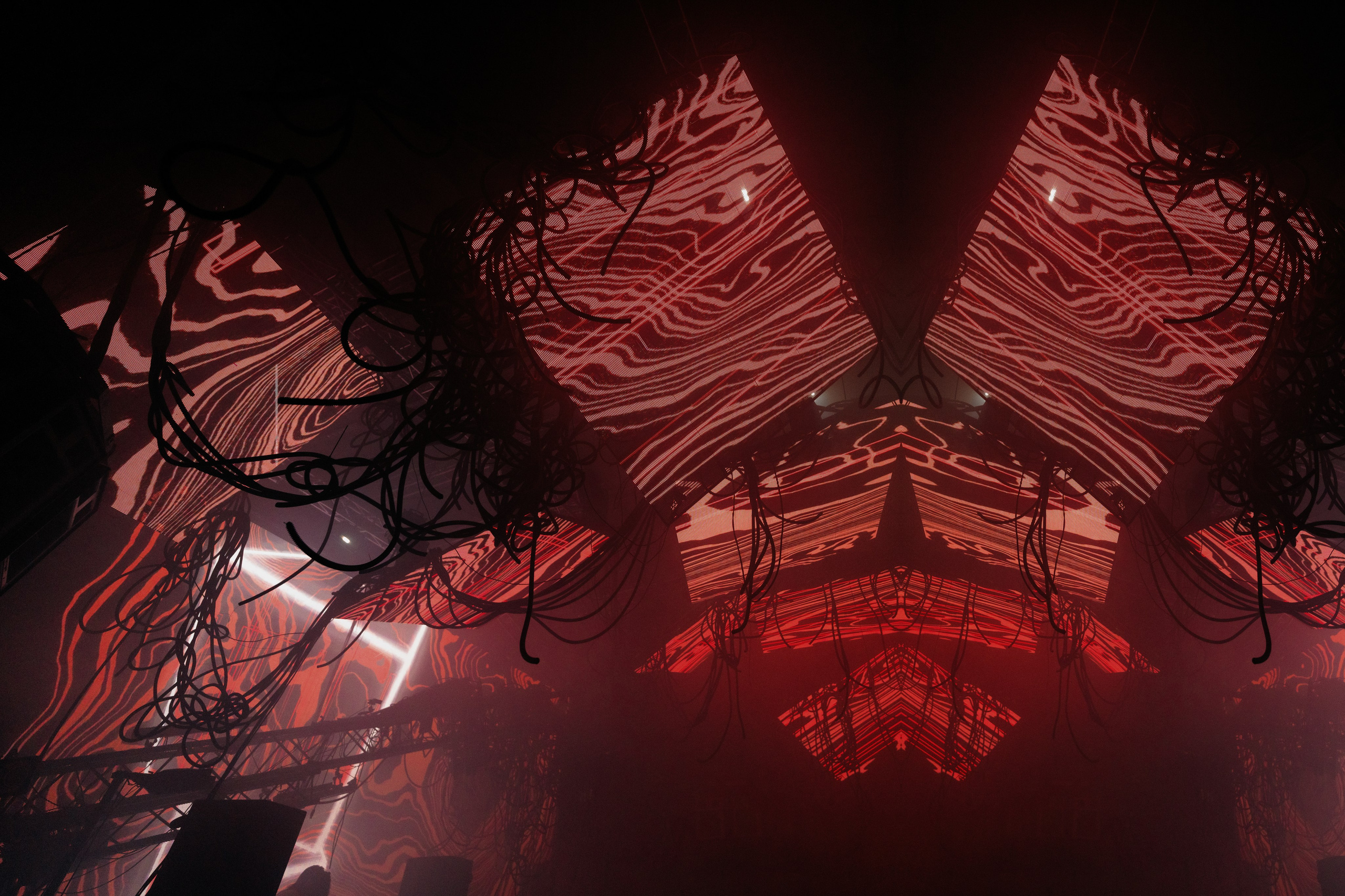 Outline 2024. @tomrus: Рустам Шагиморданов — фотограф