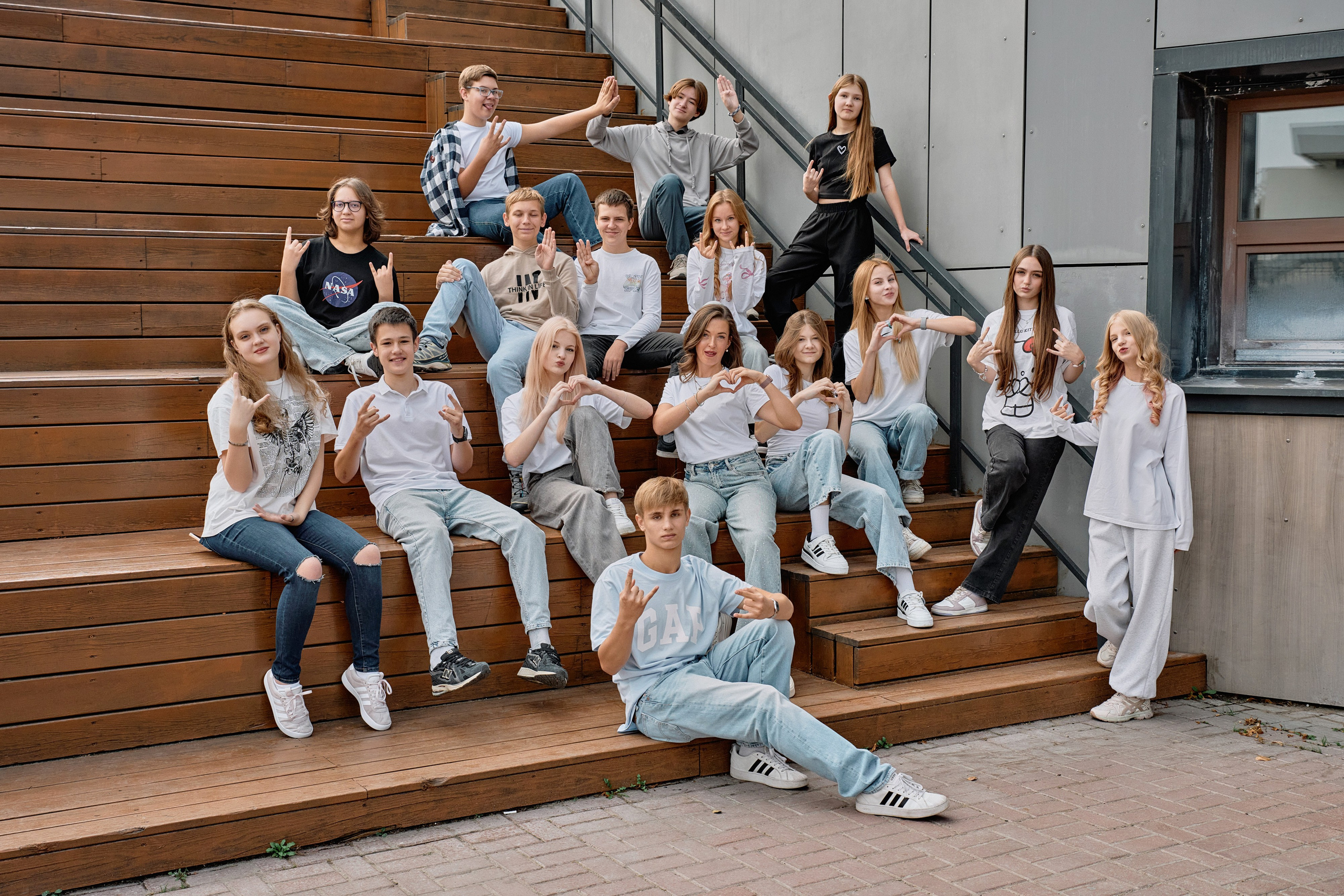 Фотосъёмка в Инновационном культурном центре (ИКЦ) Калуга для выпускных альбомов. Фотограф Меняйло Евгений. Свадьба. Портрет. Репортаж. Семья. Контент