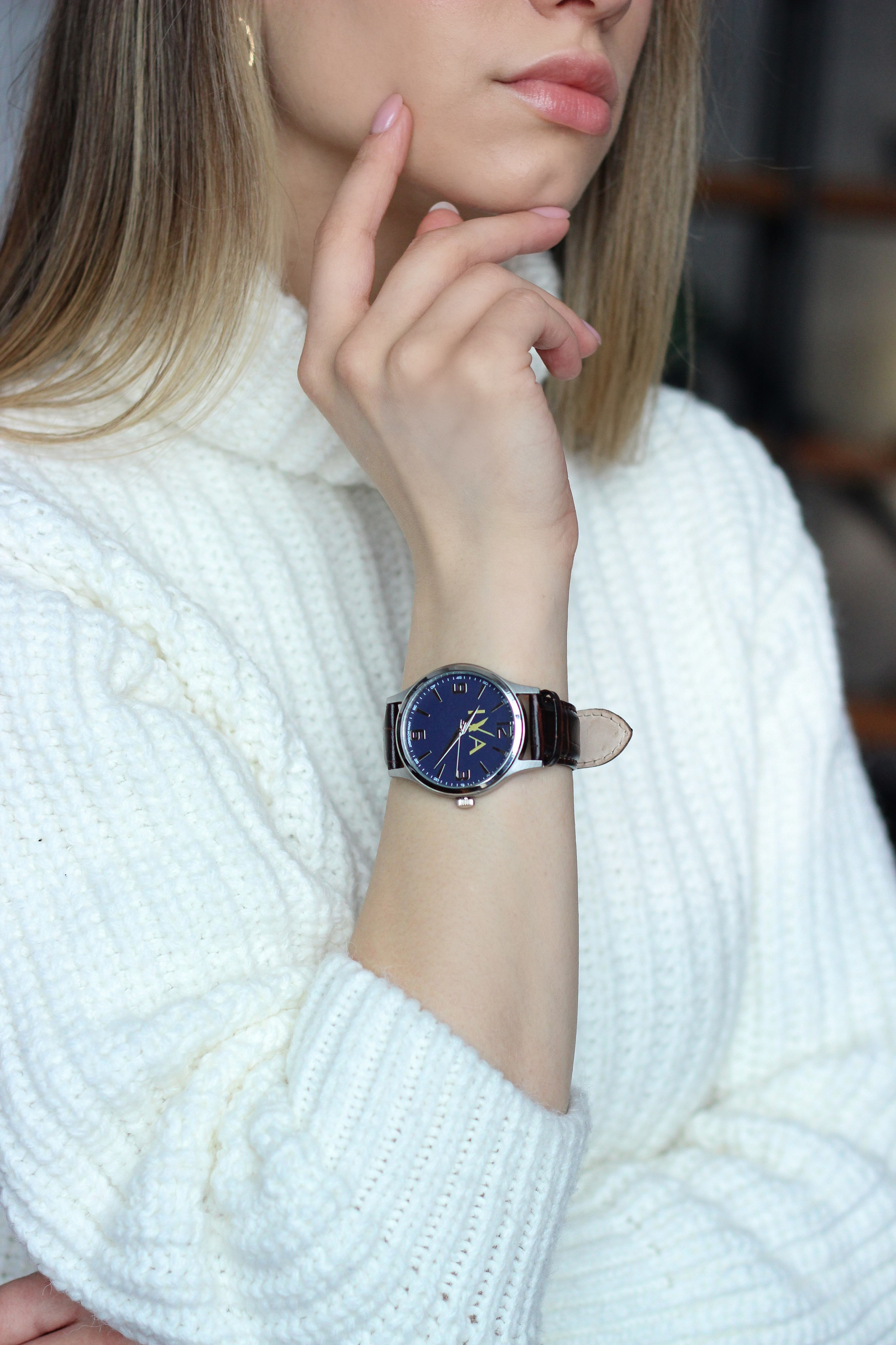 Часы IVA. Главная