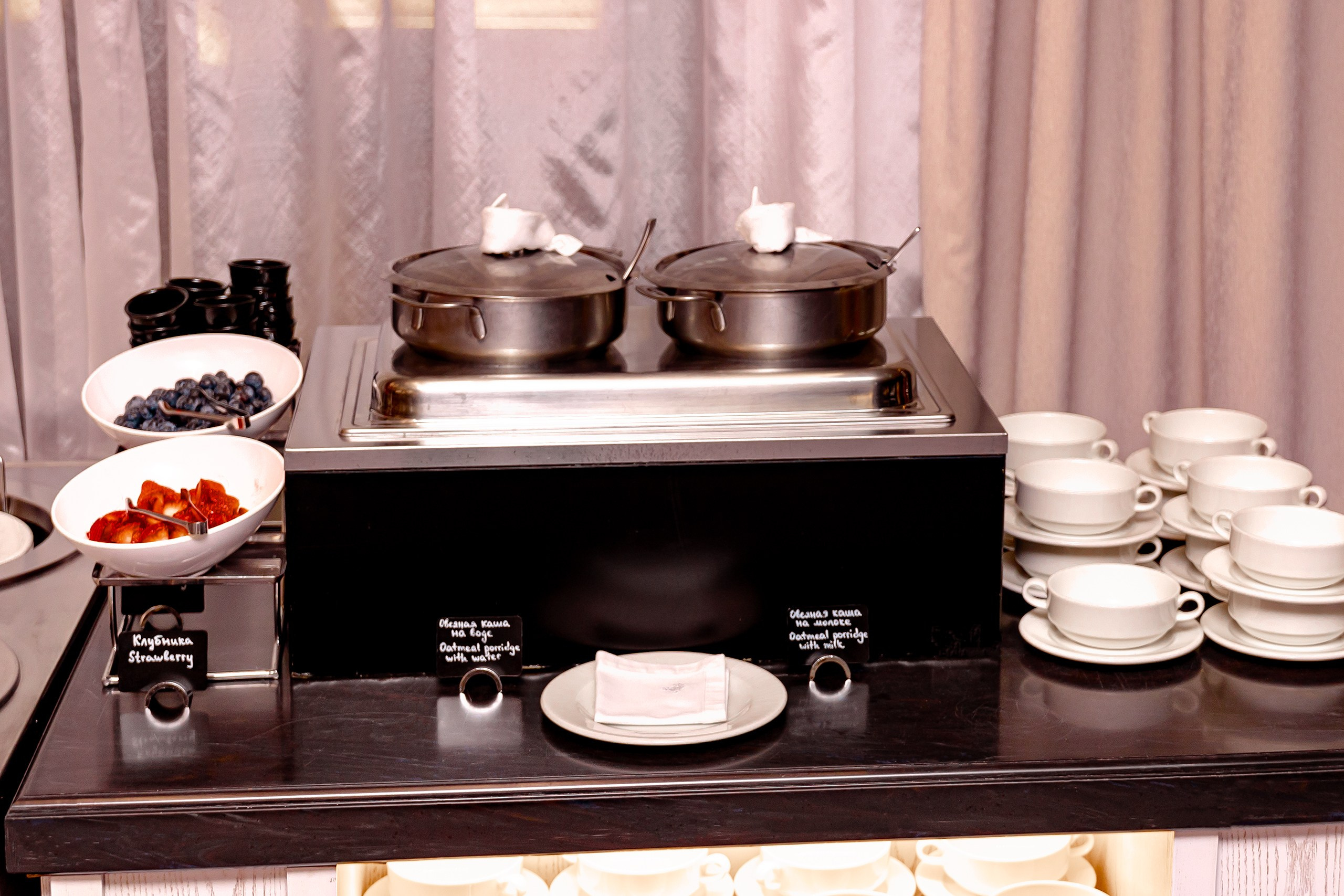 Завтрак в Ресторане «ST REGIS MOSCOW». Свадебный/Портретный фотограф снимаю в Москве