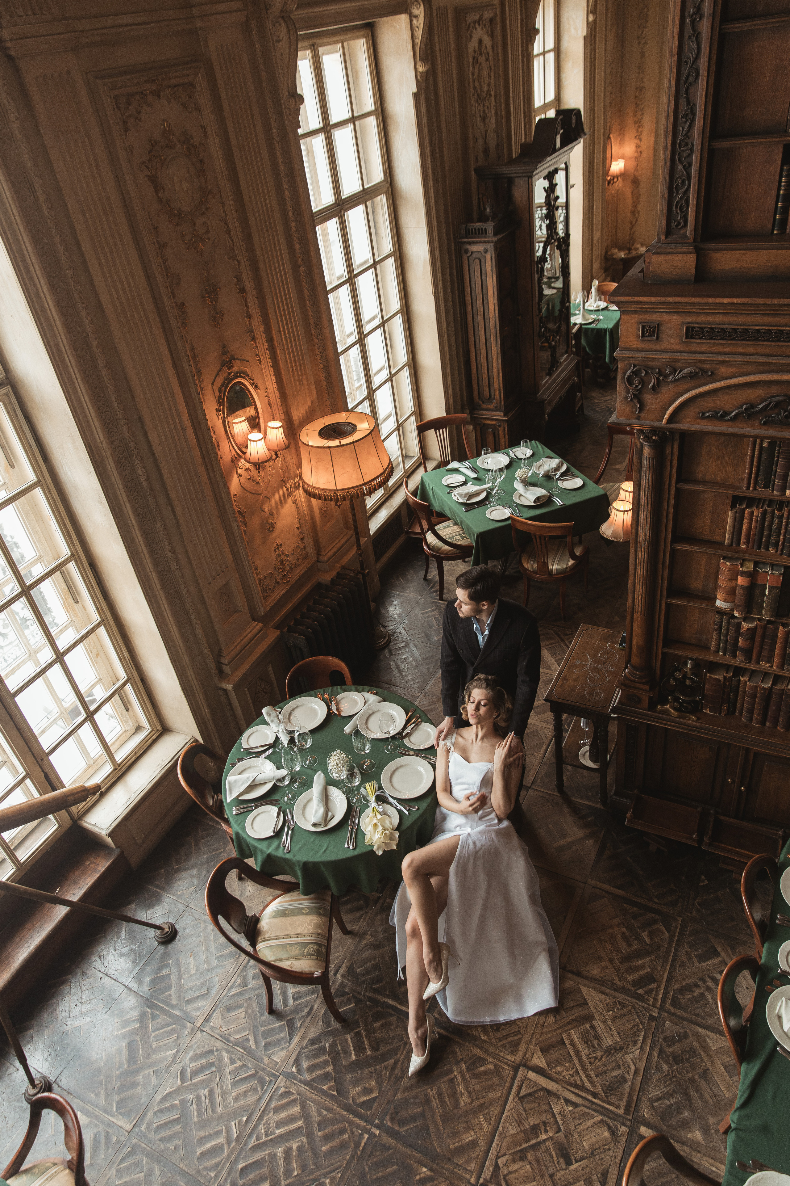 Свадебная фотосъемка  в кафе Пушкин. Свадебный фотограф Калуга Москва Диана Румянцева