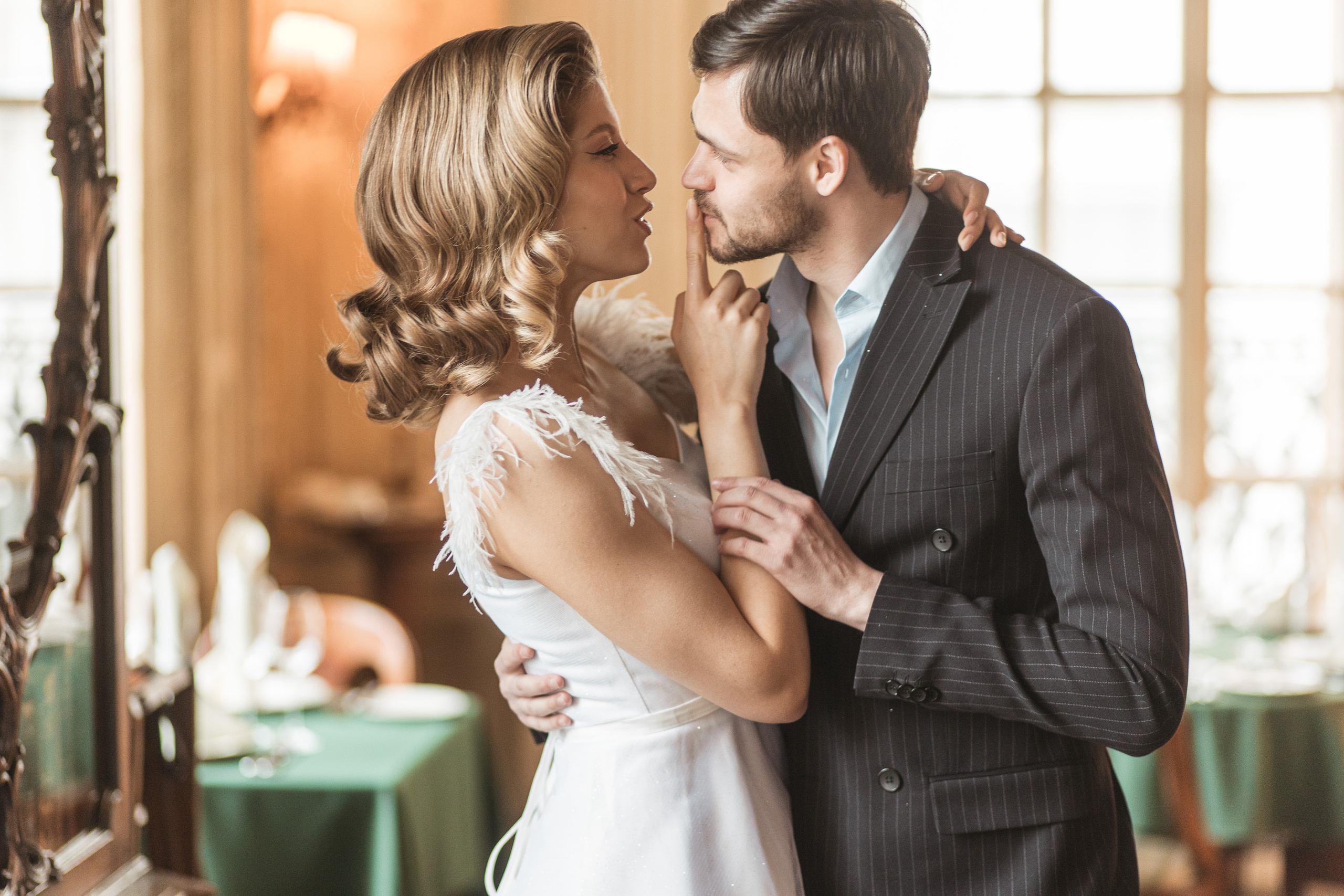 Свадебная фотосъемка  в кафе Пушкин. Свадебный фотограф Калуга Москва Диана Румянцева