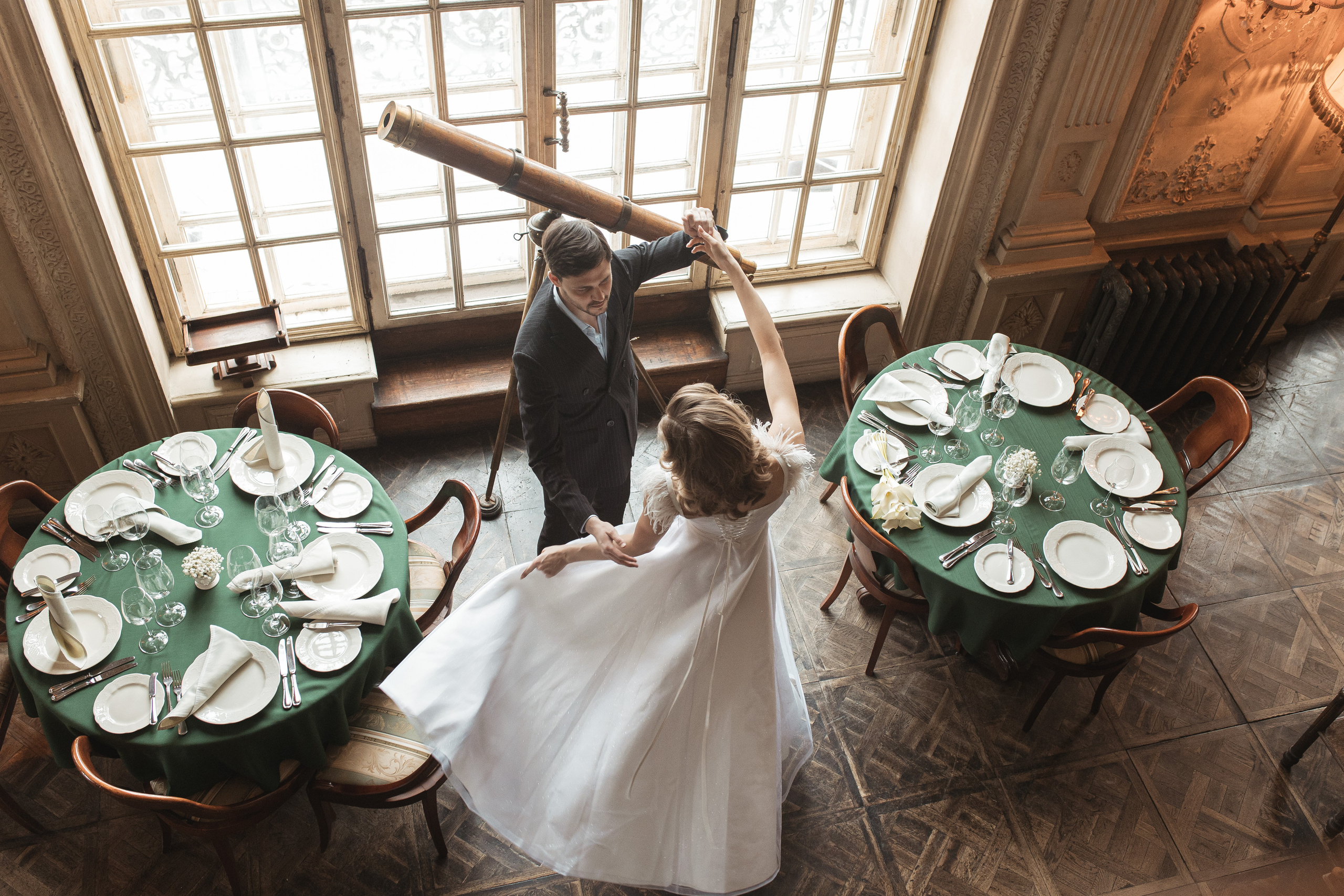 Свадебная фотосъемка  в кафе Пушкин. Свадебный фотограф Калуга Москва Диана Румянцева