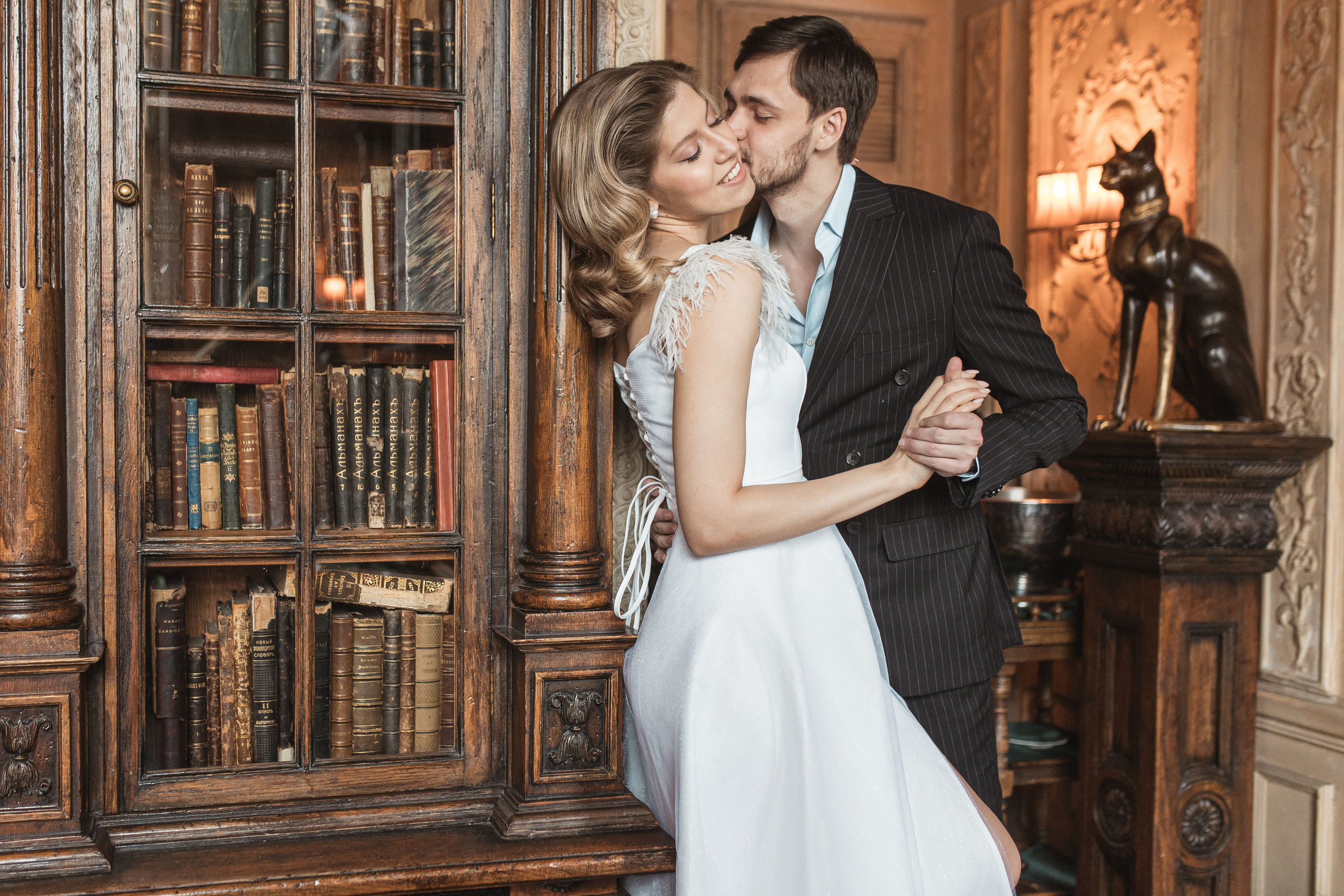 Свадебная фотосъемка  в кафе Пушкин. Свадебный фотограф Калуга Москва Диана Румянцева