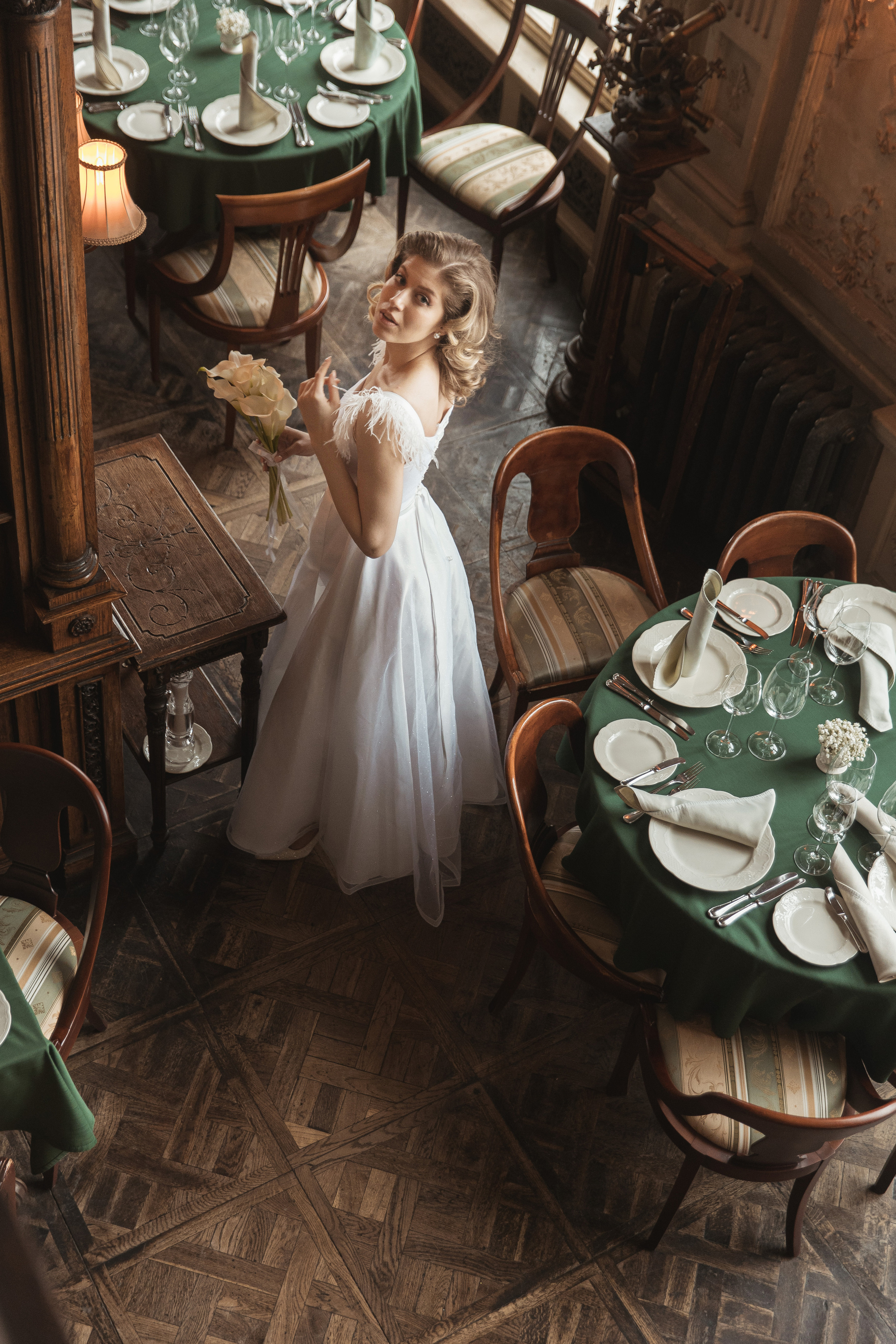 Свадебная фотосъемка  в кафе Пушкин. Свадебный фотограф Калуга Москва Диана Румянцева