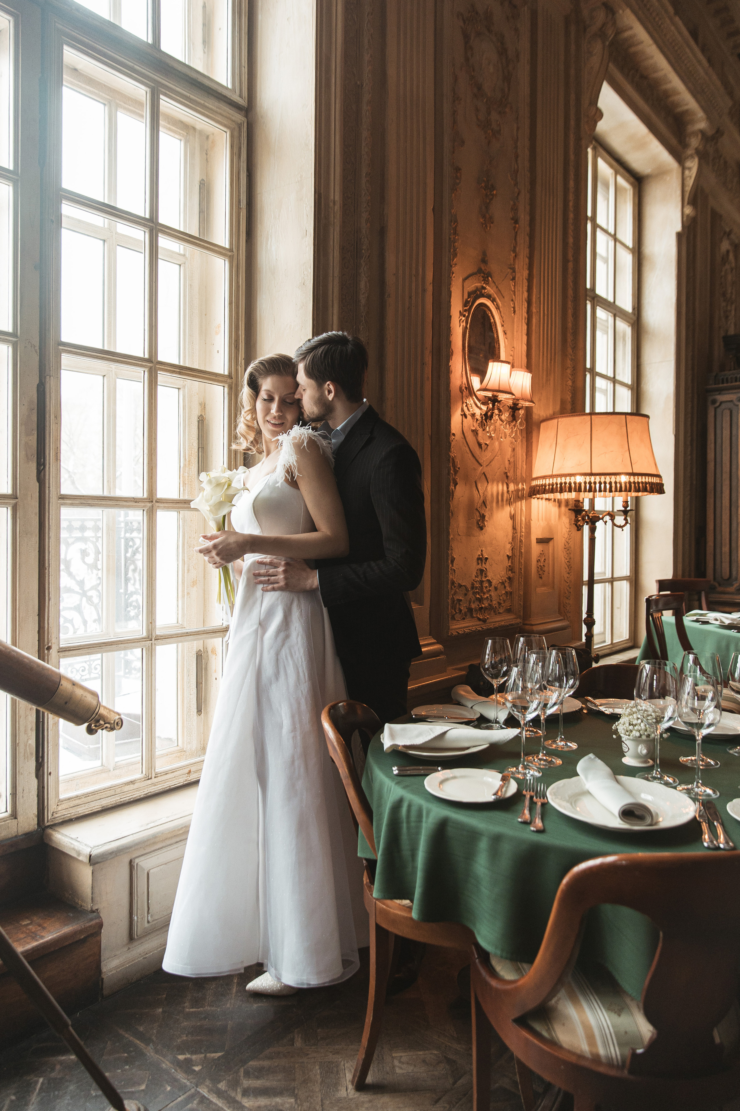 Свадебная фотосъемка  в кафе Пушкин. Свадебный фотограф Калуга Москва Диана Румянцева