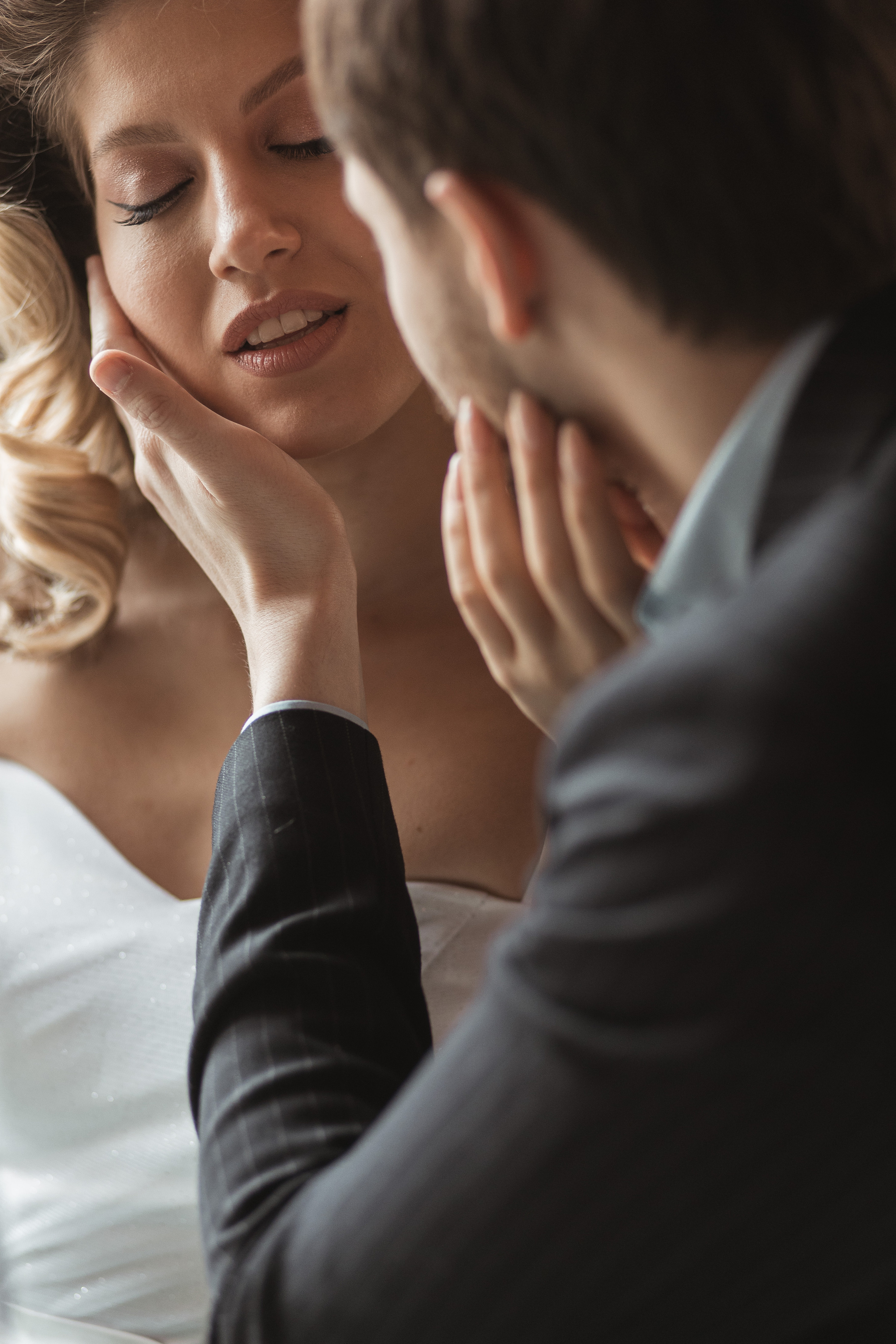 Свадебная фотосъемка  в кафе Пушкин. Свадебный фотограф Калуга Москва Диана Румянцева