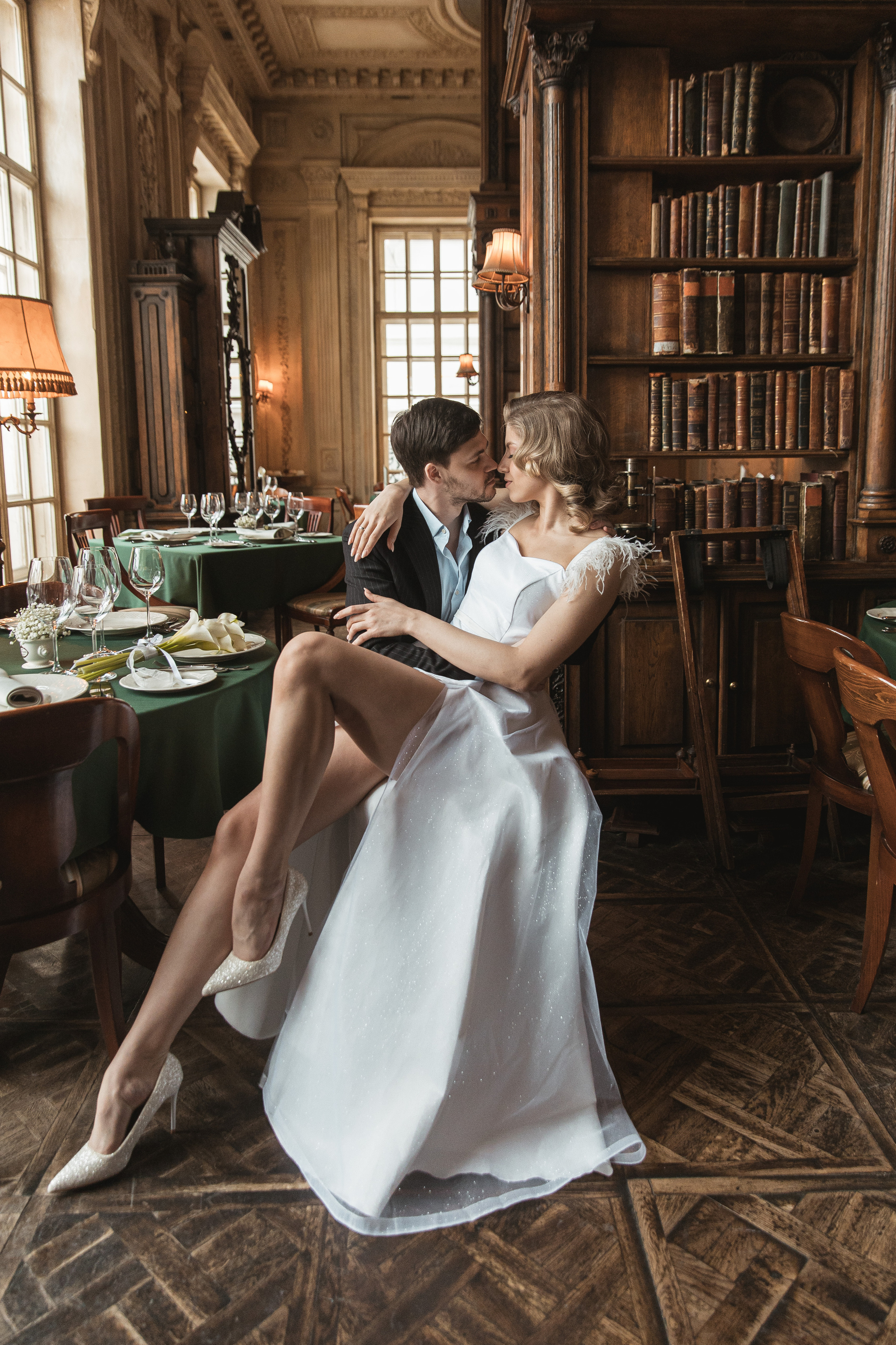 Свадебная фотосъемка  в кафе Пушкин. Свадебный фотограф Калуга Москва Диана Румянцева