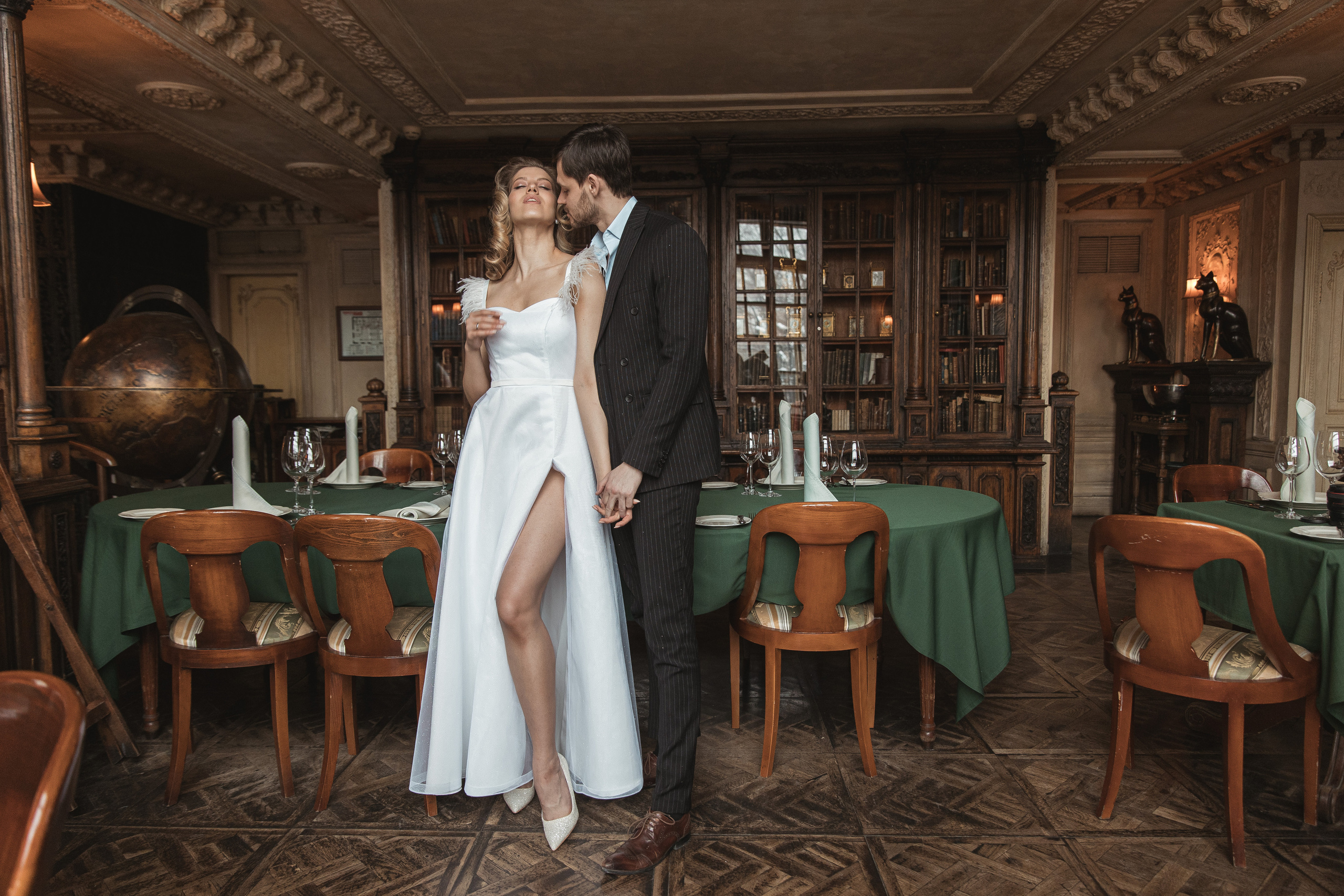 Свадебная фотосъемка  в кафе Пушкин. Свадебный фотограф Калуга Москва Диана Румянцева