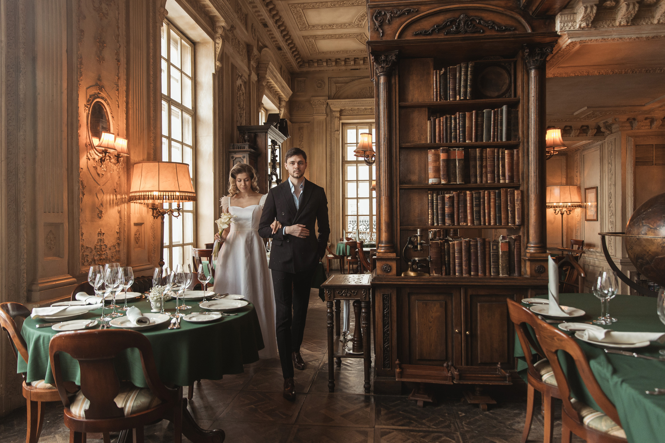 Свадебная фотосъемка  в кафе Пушкин. Свадебный фотограф Калуга Москва Диана Румянцева