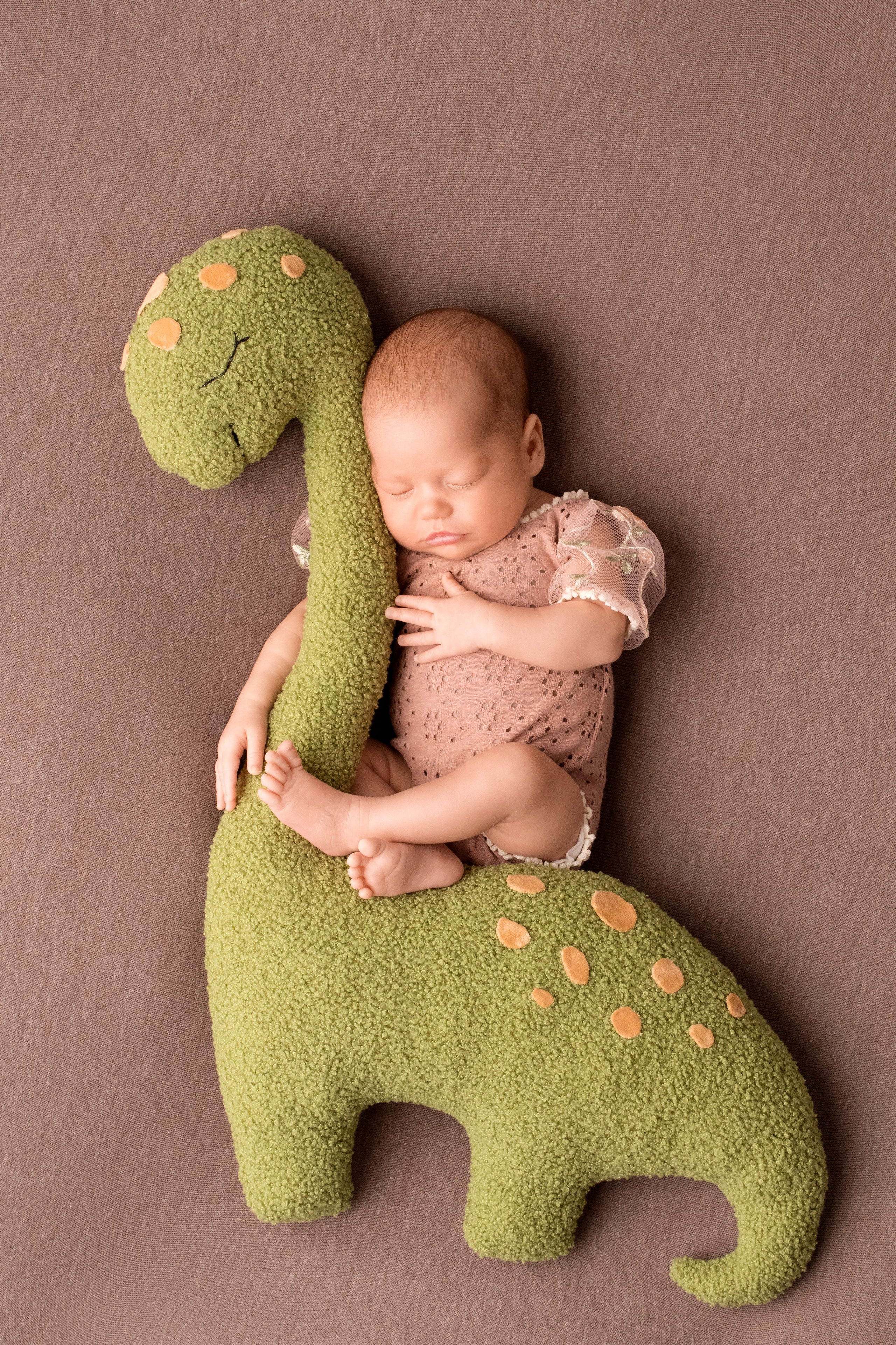 Красивые фотографии малышей у Вас дома. Фотограф новорождённых в Санкт-Петербурге Лилия Яковлева