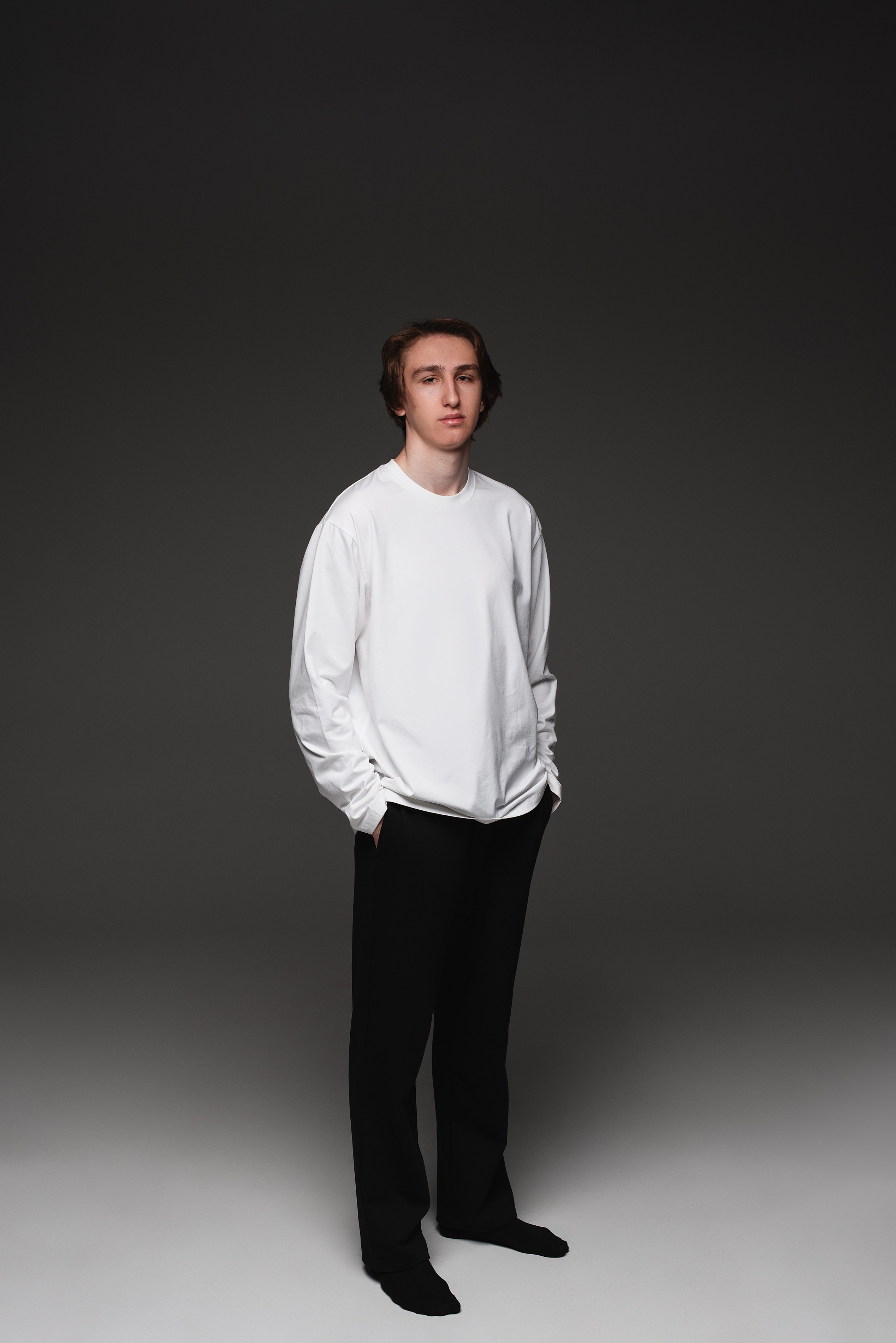 Семейная фотосессия на циклораме. Семейный фотограф в Южно-Сахалинске Анастасия Лимарева