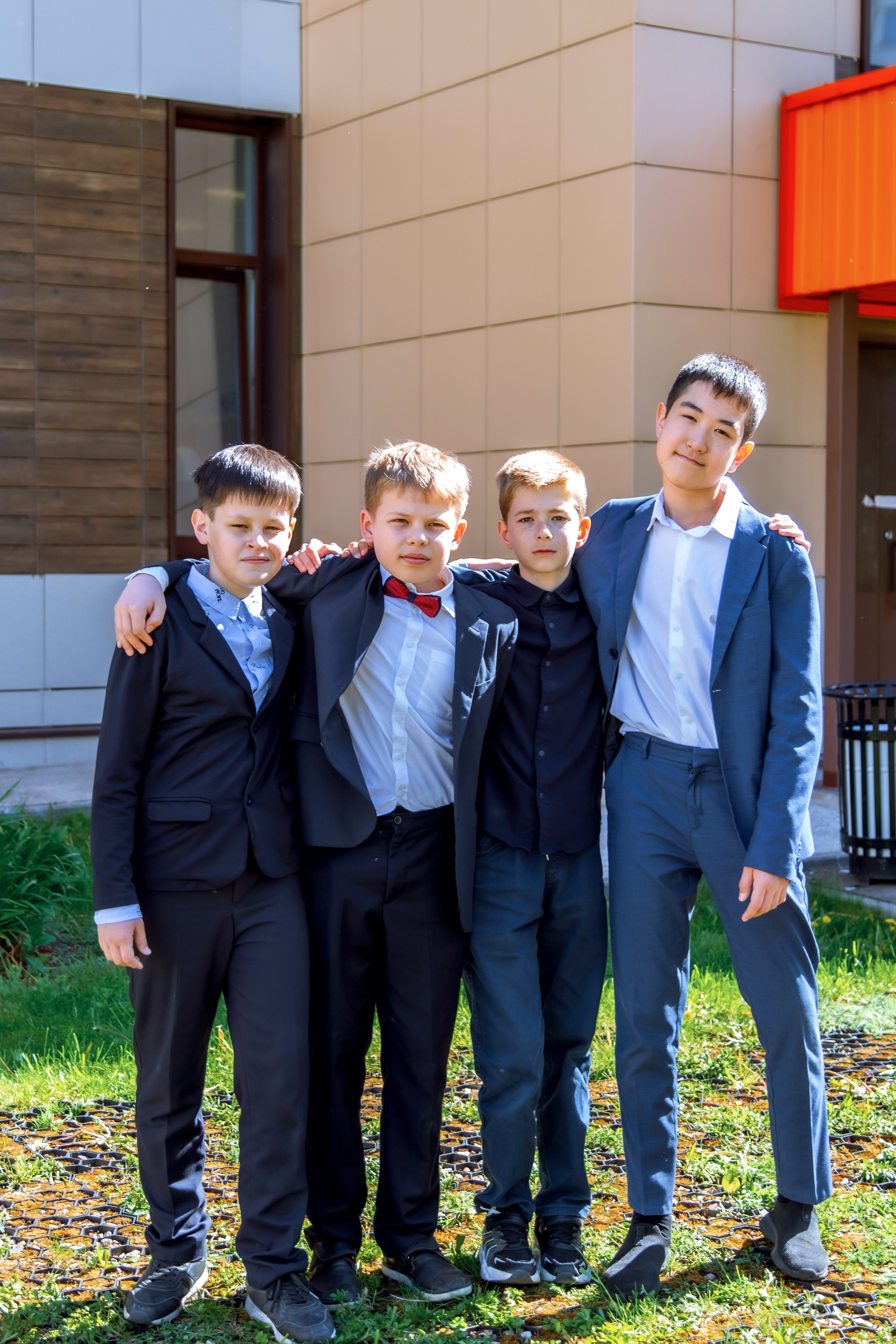 СТАРШИЕ КЛАССЫ. Фотограф Алина Лебедь