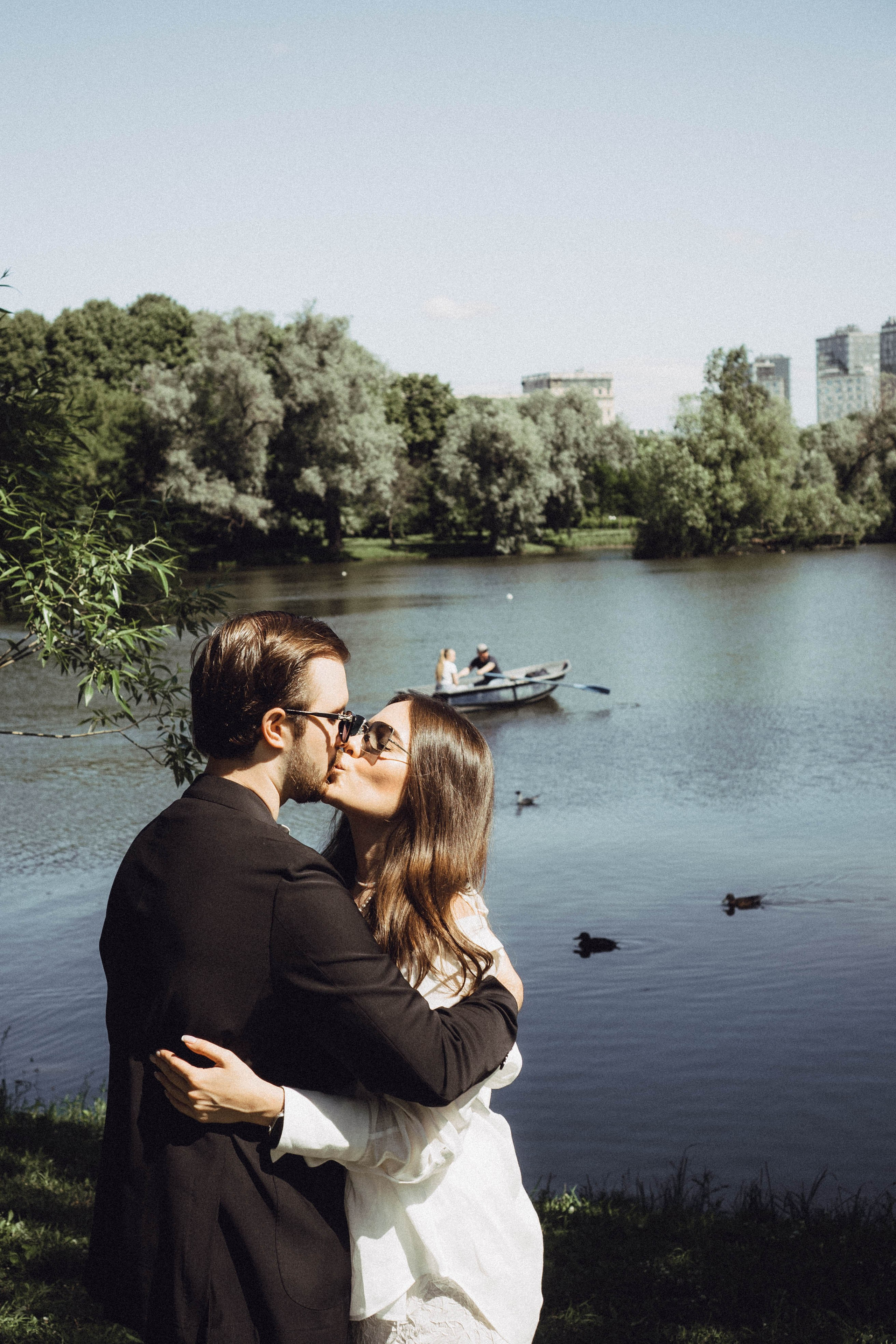 СВАДЕБНАЯ СЬЕМКА В ПАРКЕ ПОБЕДЫ И ПРОГУЛКА ПО МОСКОВСКОМУ ПРОСПЕКТУ. Профессиональный фотограф, Санкт-Петербург — Виктория Богомолова