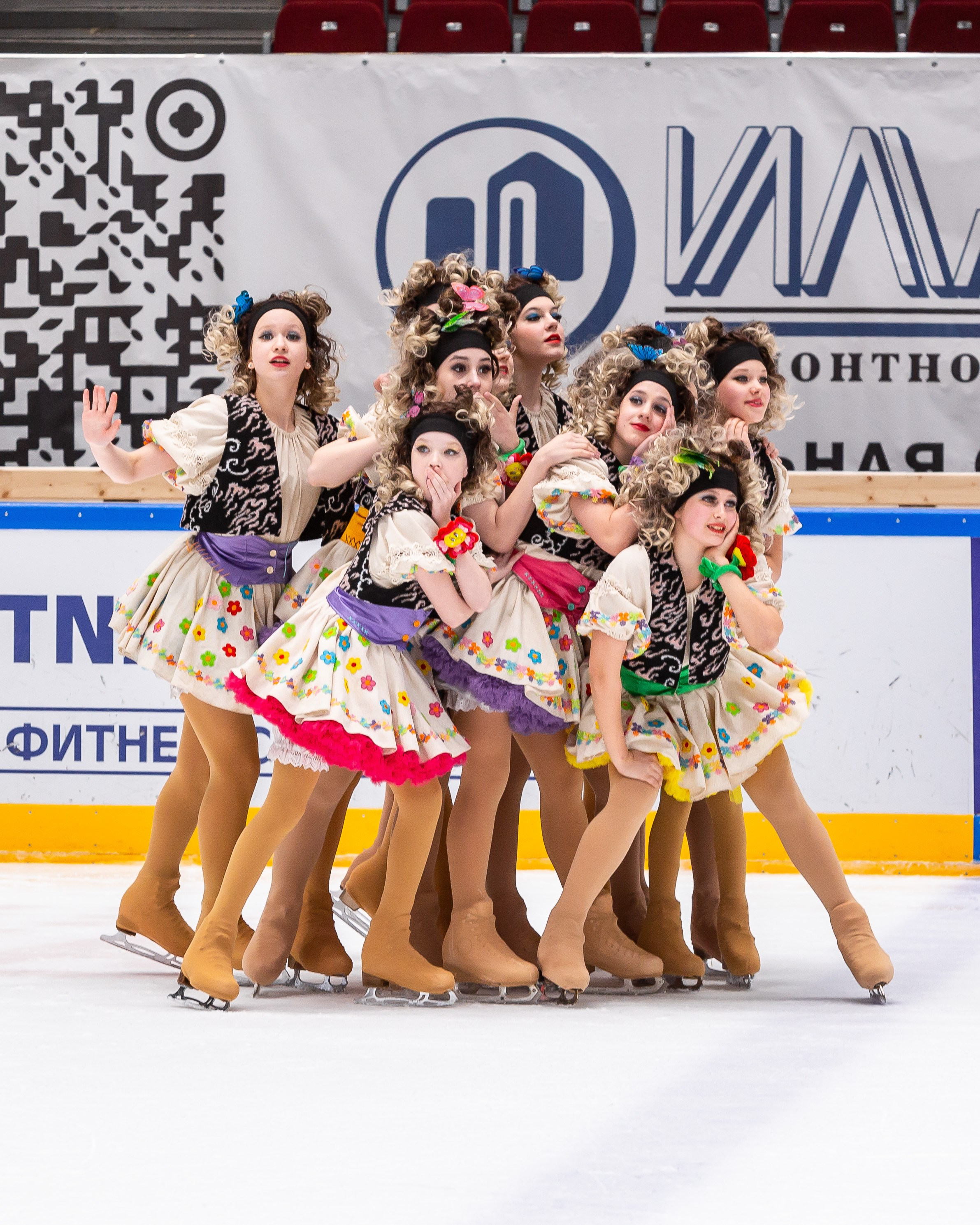 VII Ежегодный фестиваль массовых танцев на льду и фигурного катания «Петровский лёд» Санкт-Петербург 2024. Репортажный фотограф в Москве