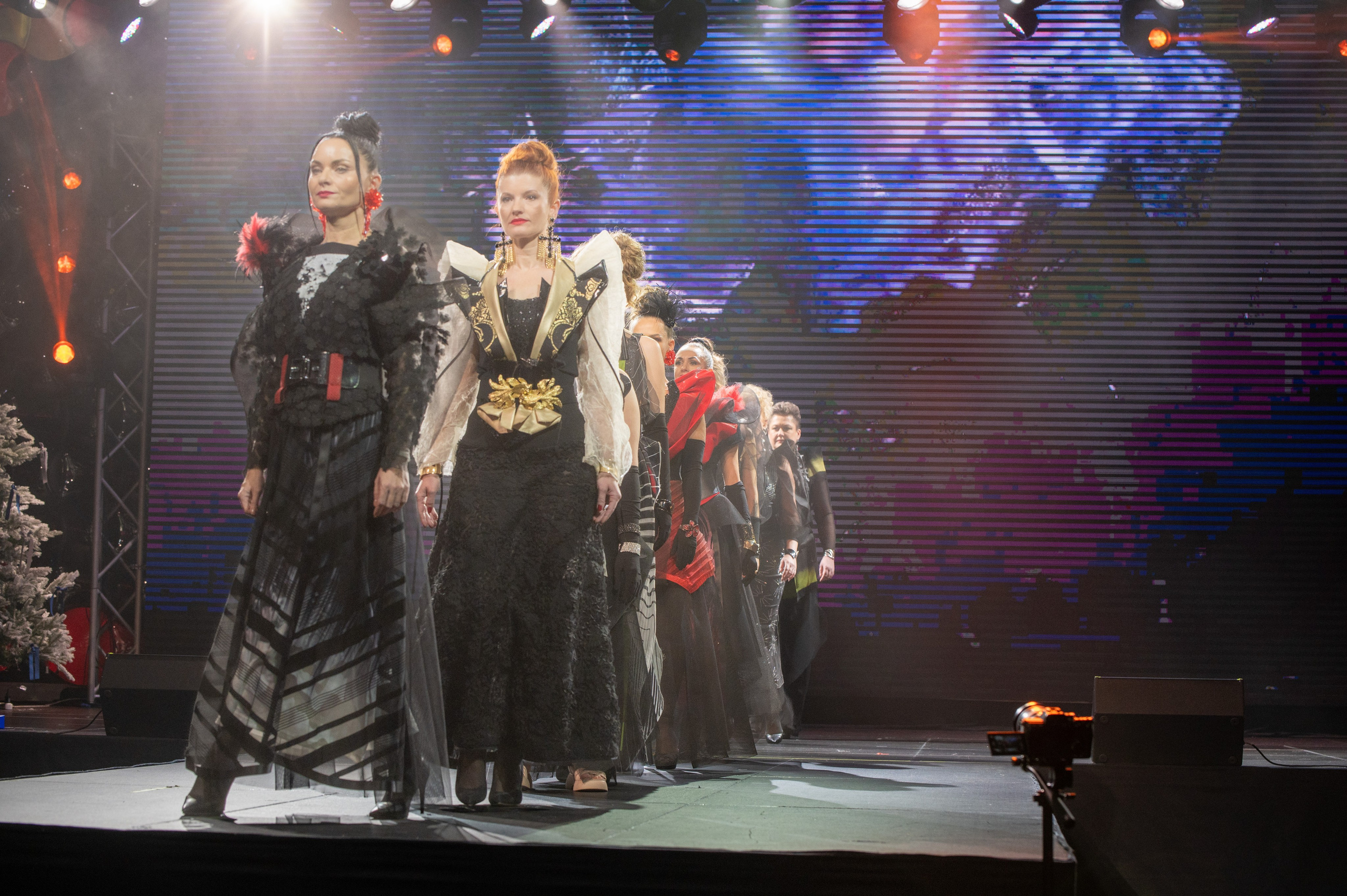 Большая новогодняя тусовка. Фотоуслуги, услуги фотографа, фотографирование важных событий