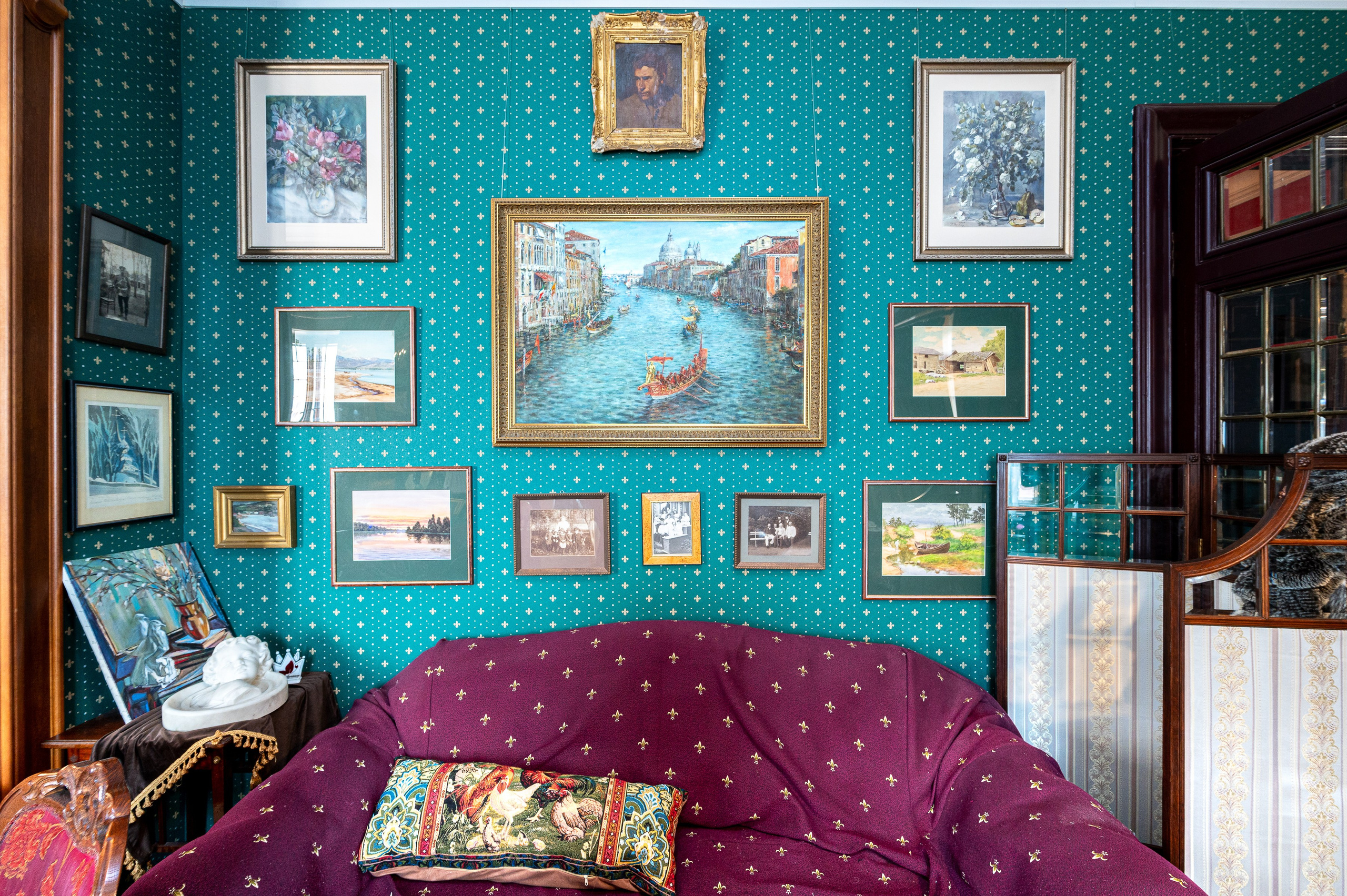 Квартира-музей семьи Бенуа. Интерьерный фотограф. Фото- видеосъемка недвижимости Санкт-Петербург