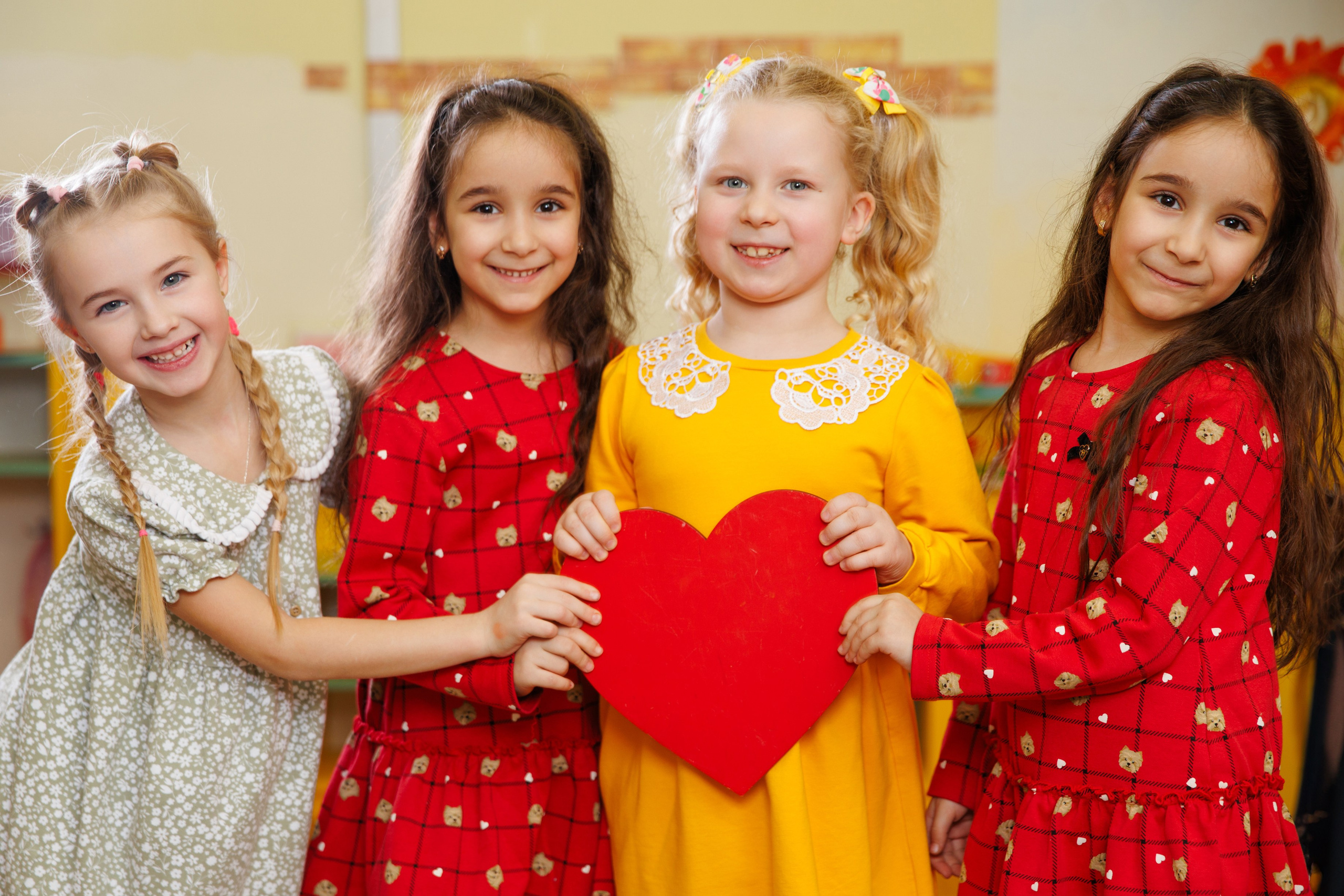 Группа, физкультура. Выпускные альбомы в Москве FOTOVMESTE