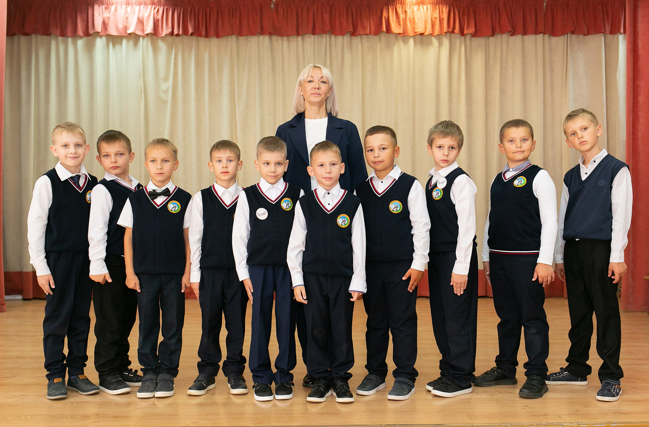 Выпускные и Утренники. Фотограф новорожденных и семейный фотограф НСО г. Бердск Марина Львова