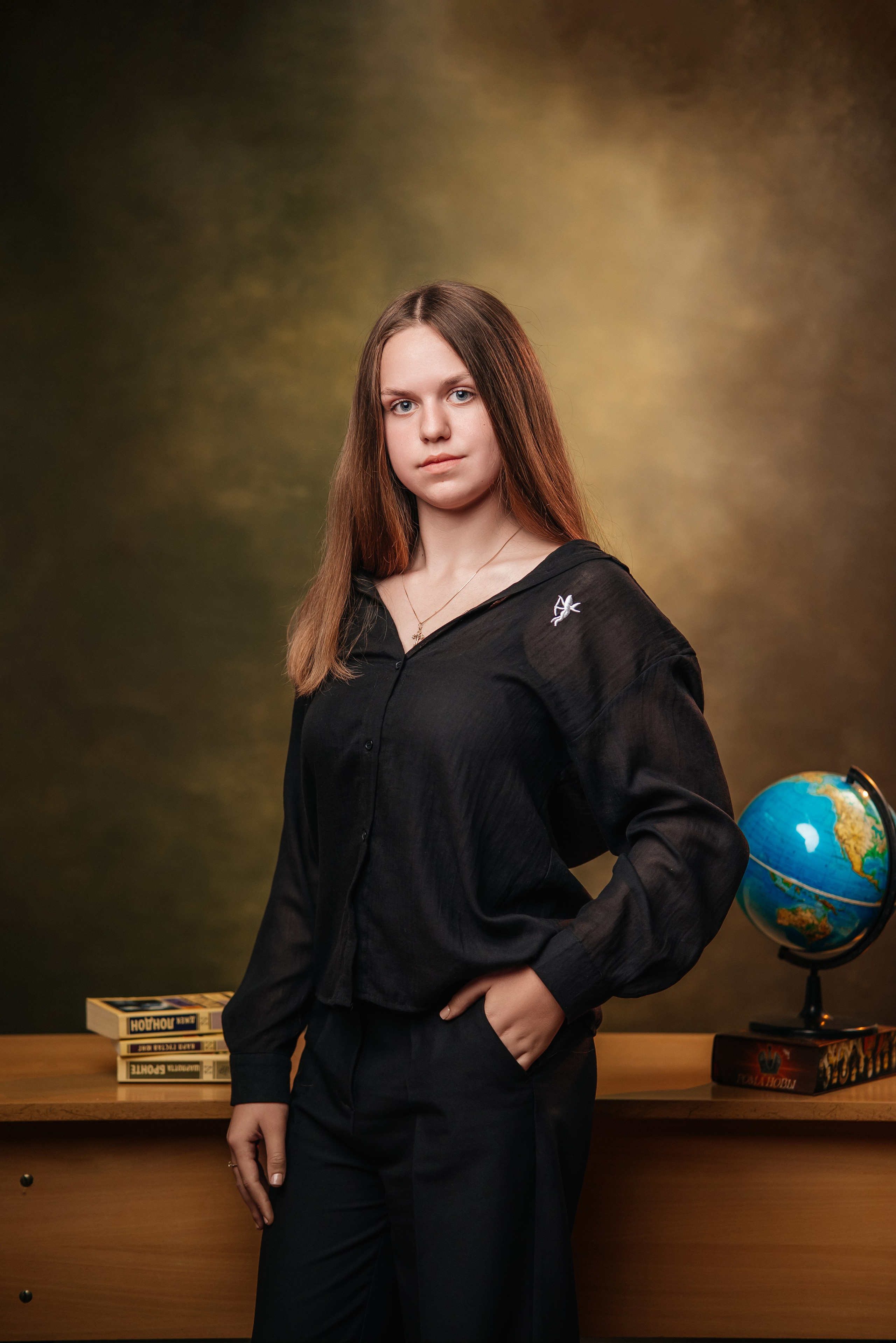 Красный и зеленый. Школьный фотограф в Валуйках. Фотосессии для выпускников и изготовление выпускных альбомов в городе Валуйки и в Белгородской области