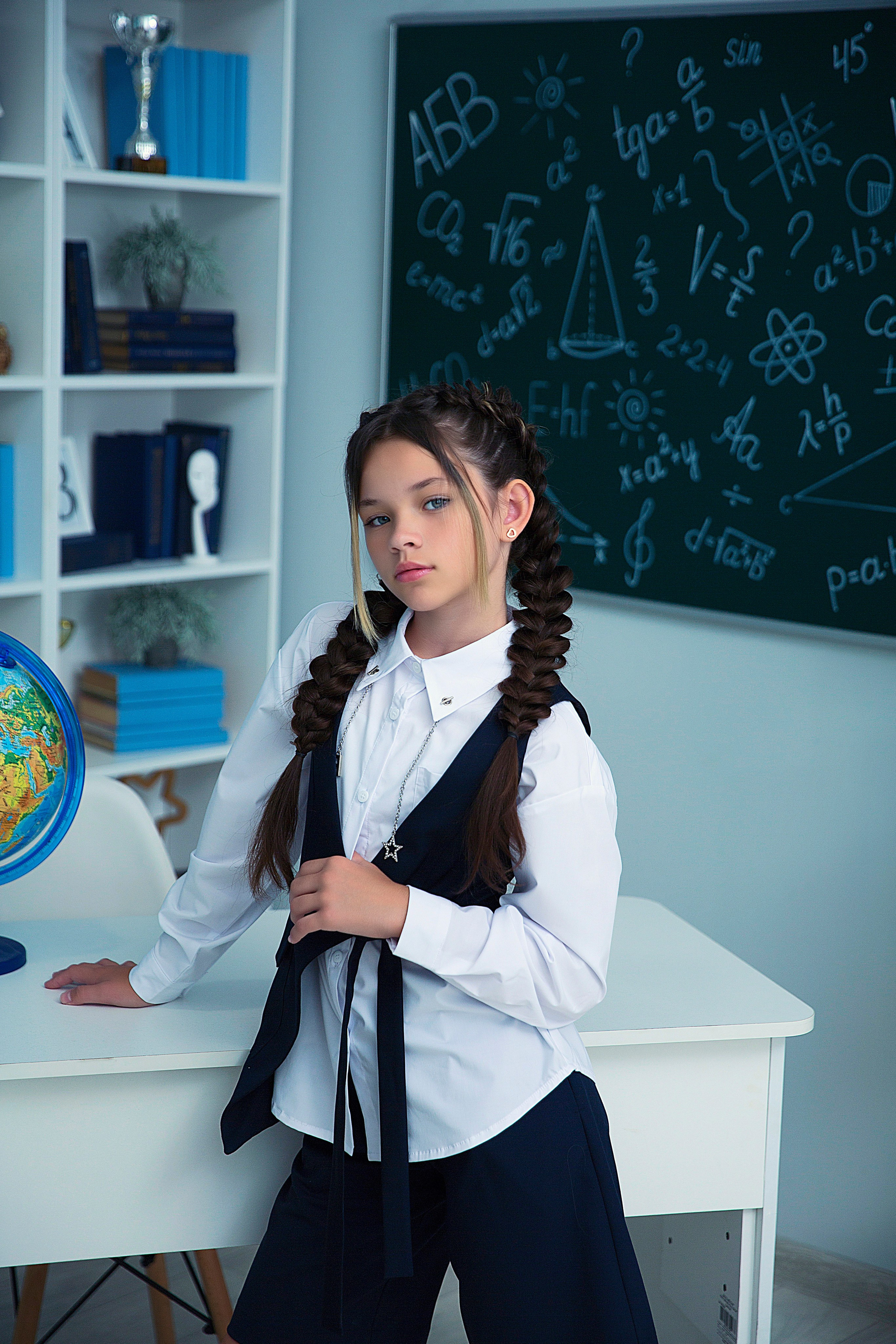 Индивидуальные фотосессии школьников. Детский школьный фотограф в Кемерово Зиновьева Екатерина