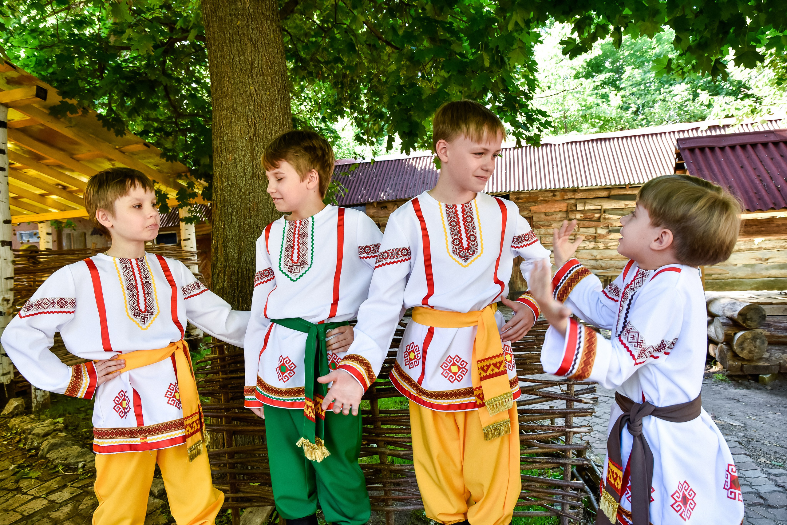 Эклипс на русском стиле