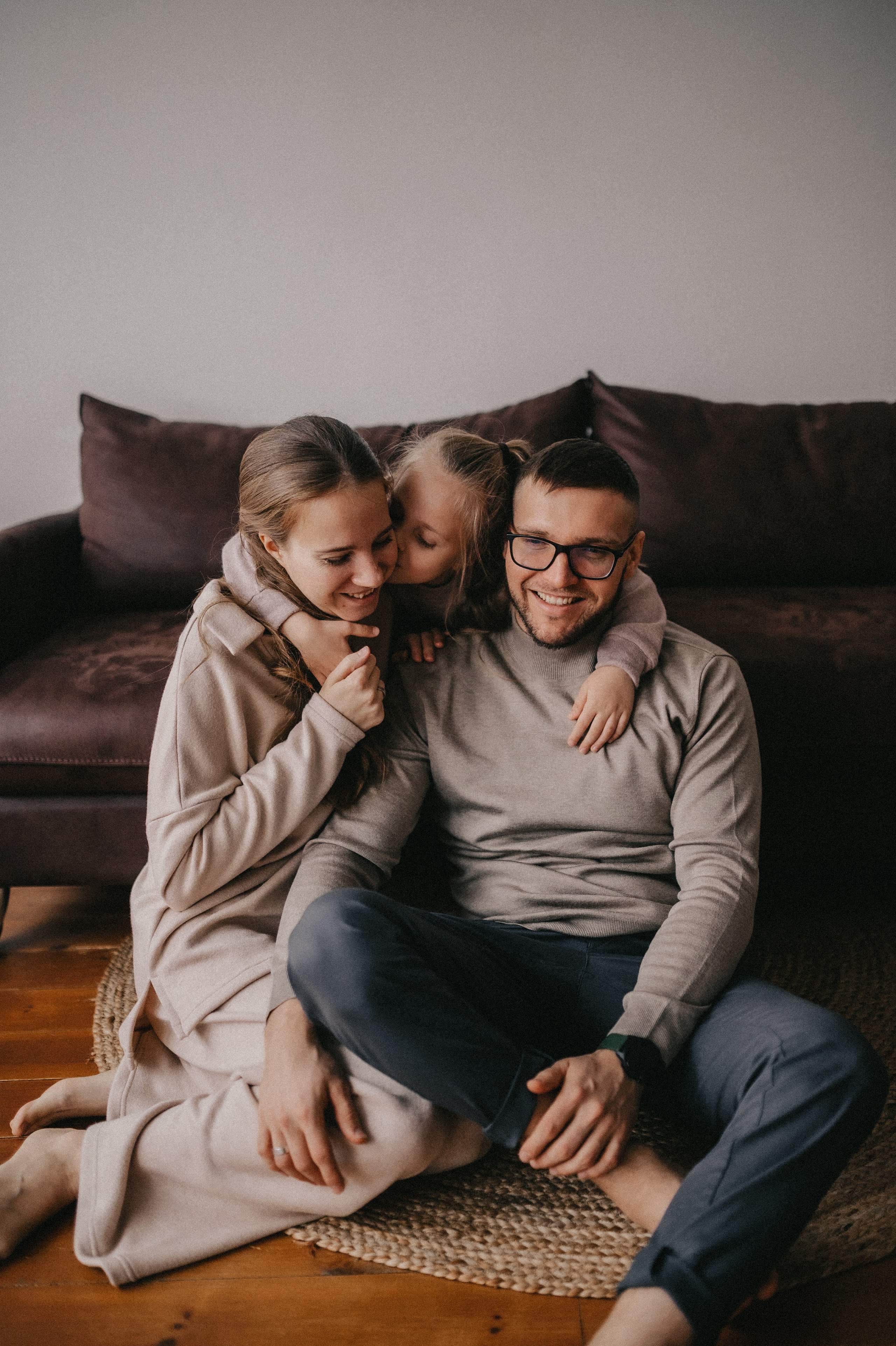 Коля, Таня и Мира в студии Каприфоль. Семейный и свадебный lifestyle-фотограф в Москве Мария Петрова