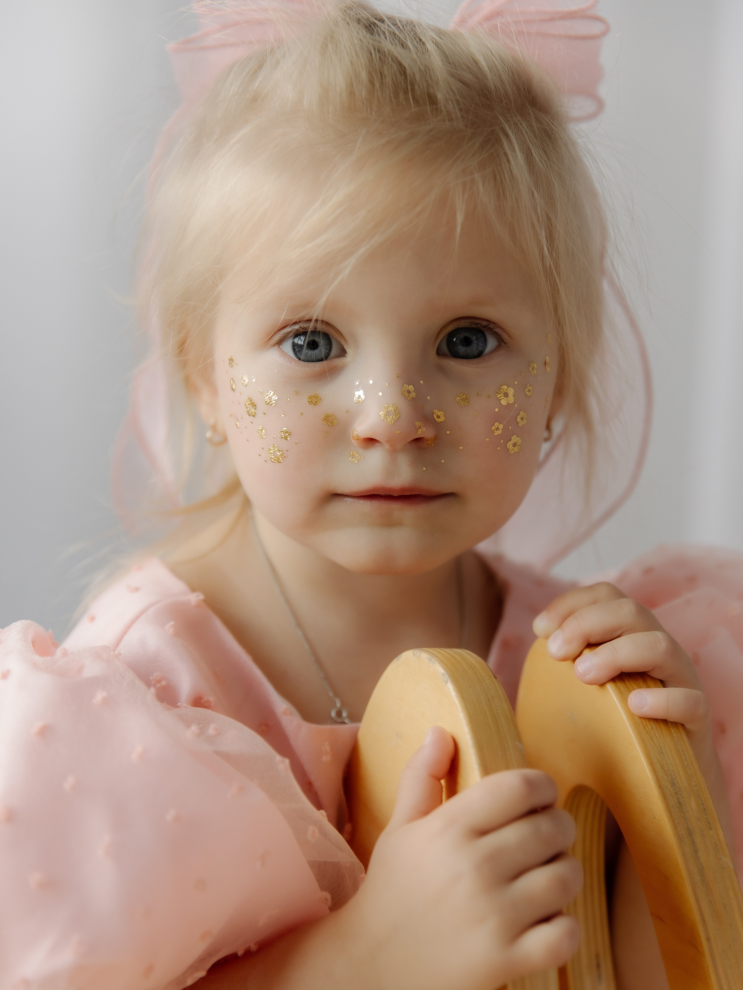 Семейная фотосессия в студии. СВАДЕБНЫЙ ФОТОГРАФ ЧЕЛЯБИНСК