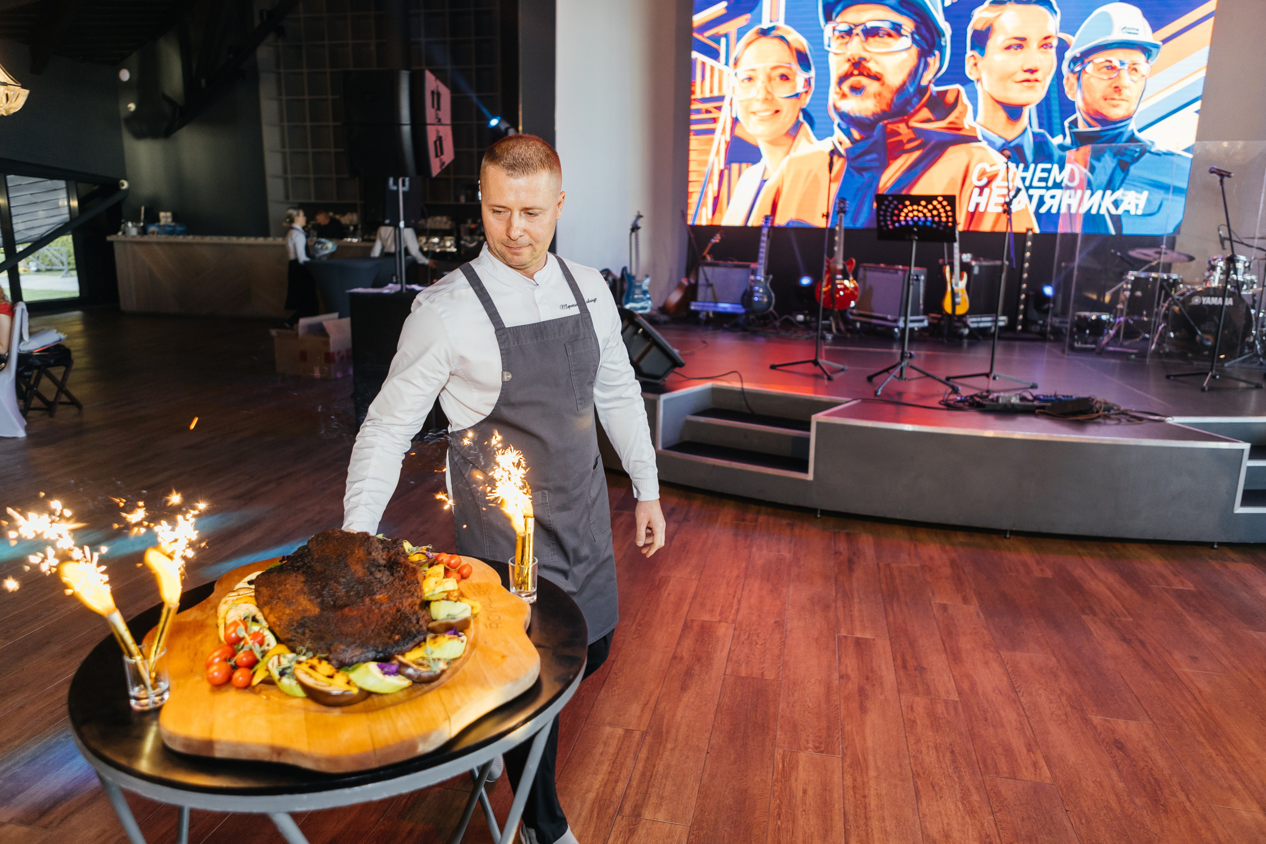 Снимал репортаж для «Газпром нефть», Газстройпром, Росатом, ОЗОН, Мегафон, ВТБ, Т-Банк, Unilever, Материа Медика Холдинг. Фотограф Serg-Epic — Сергей Клепиков