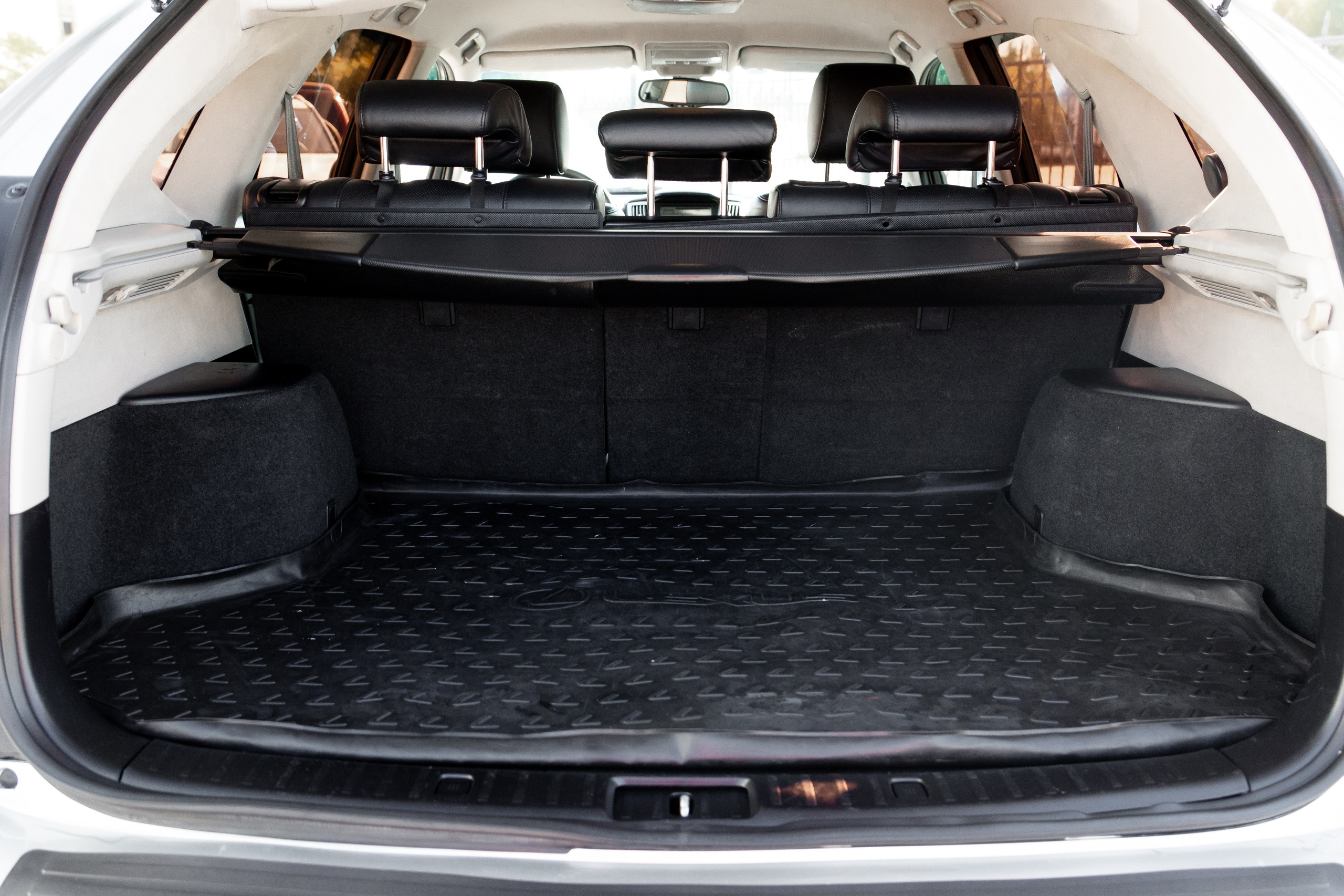 Съёмка для автосалона «Звезда Сибири». Женский фотограф Омск, Екатерина Петрова