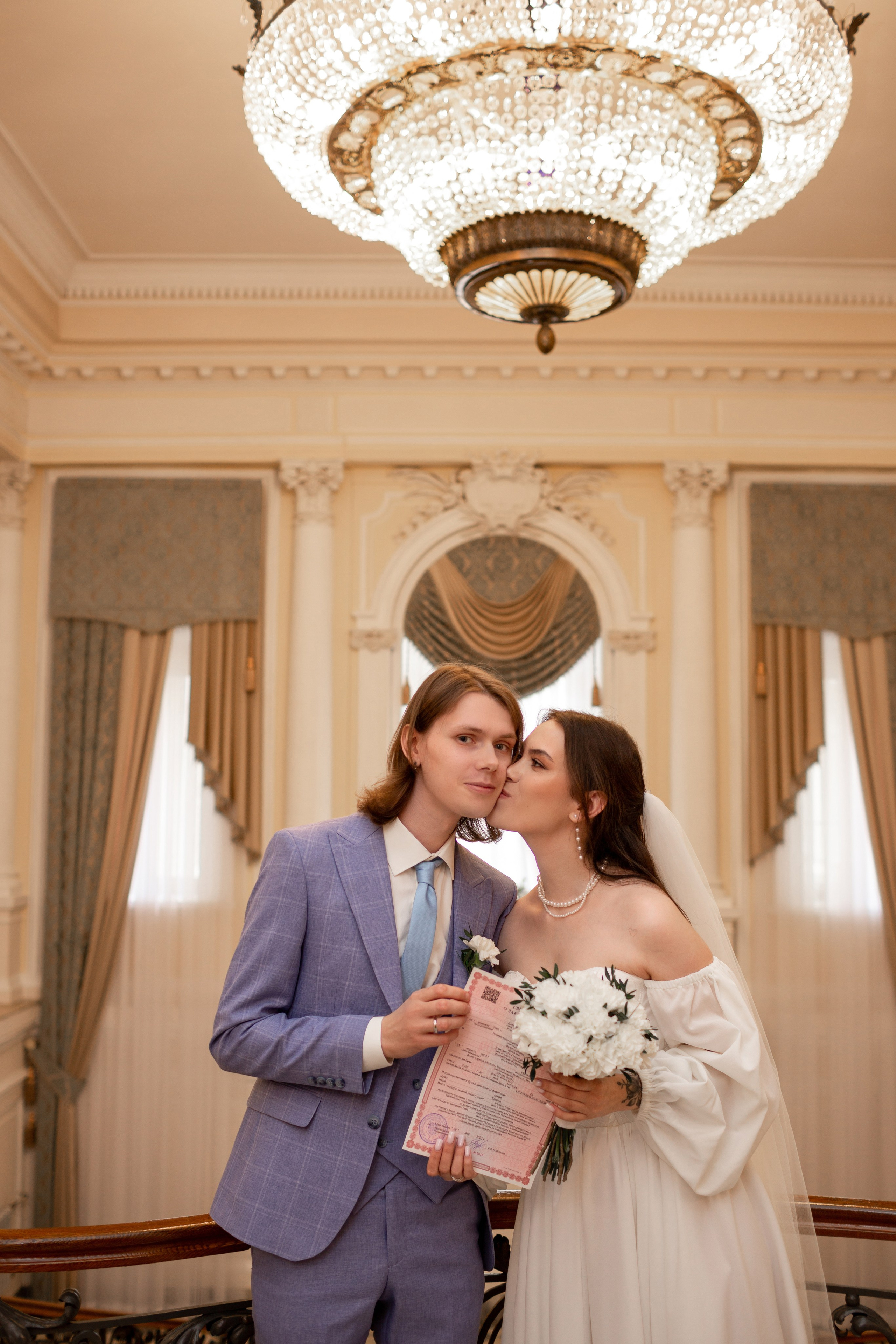 Свадебная фотосессия во Дворце на Фурштатской. Свадебный фотограф Кирилл Белый
