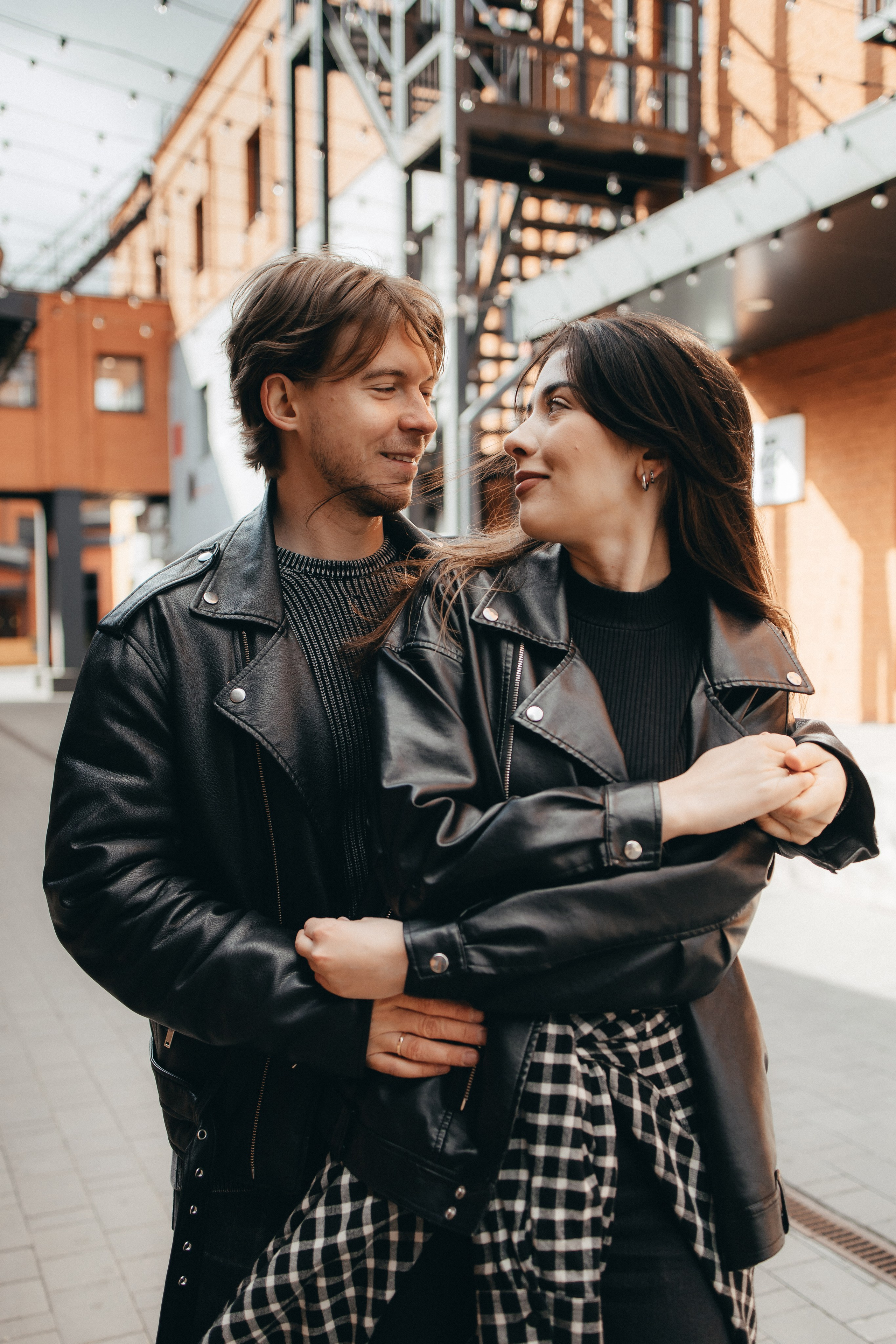 Лавстори в городе (Хлебозавод). Семейный фотограф в Москве, Щелково, Фрязино _ Виктория Степанова