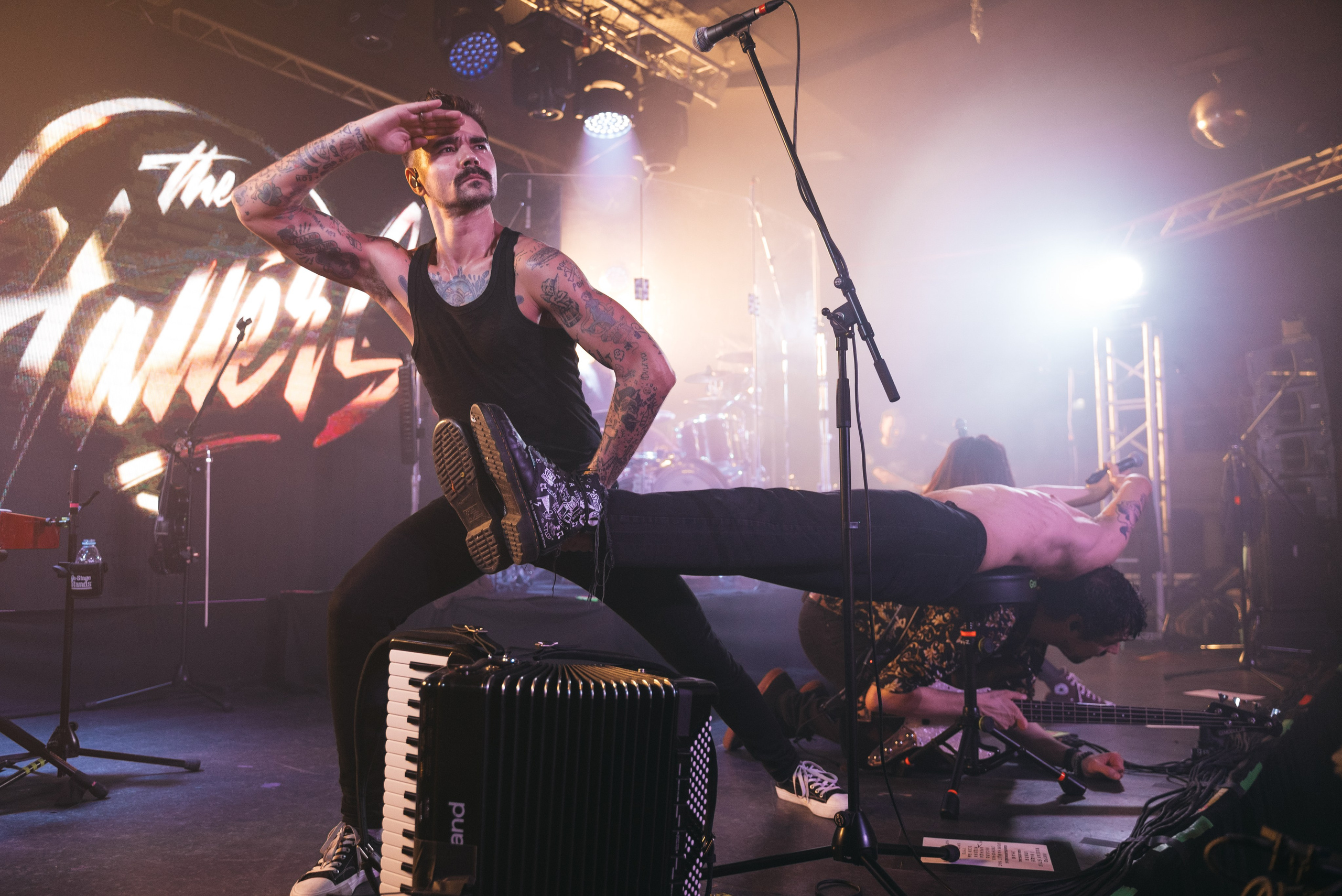 Концерт группы «The Hatters» 4.04.24. Репортажный и свадебный фотограф в Сургуте