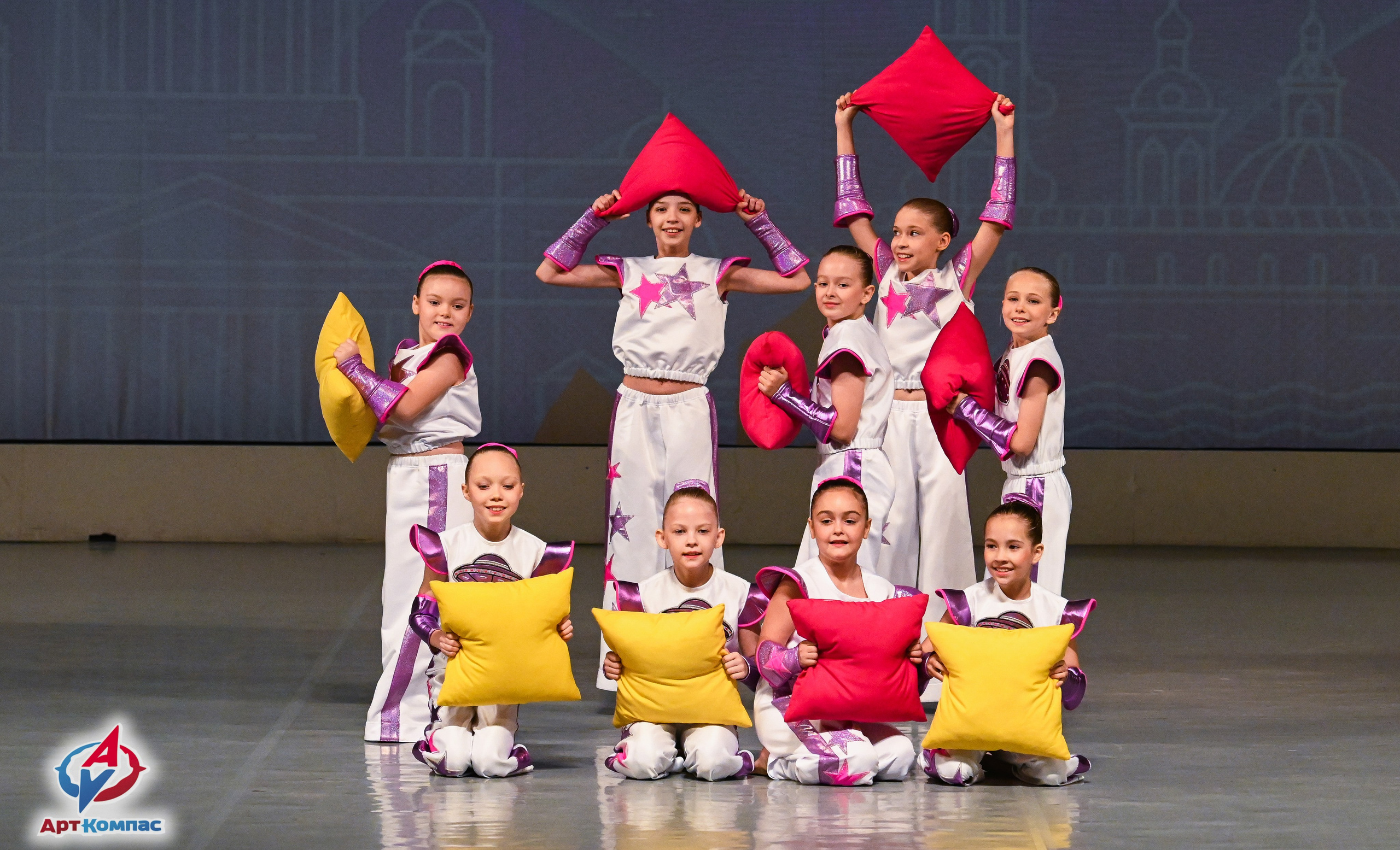 05.10.2025 Всероссийский фестиваль талантов «НЕВСКИЕ ВСТРЕЧИ» г. Санкт-Петербург. Медиастудия Фото Концепт