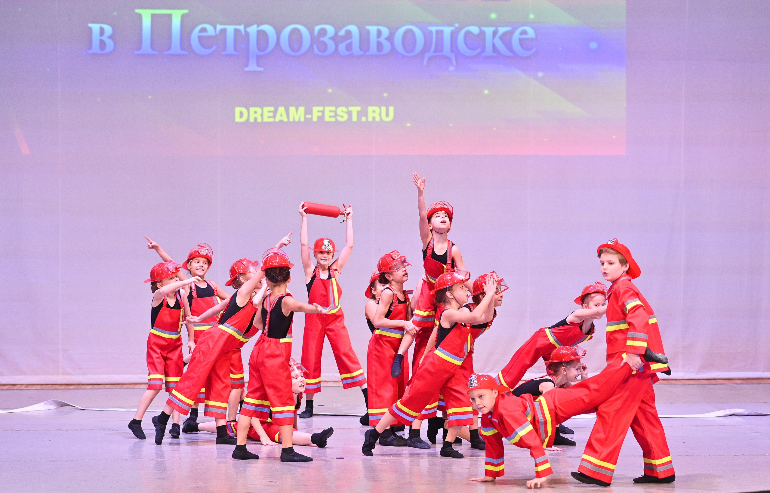 30.11.2024 Фестивальное движение «Шаг к мечте» г. Петрозаводск. Медиастудия Фото Концепт