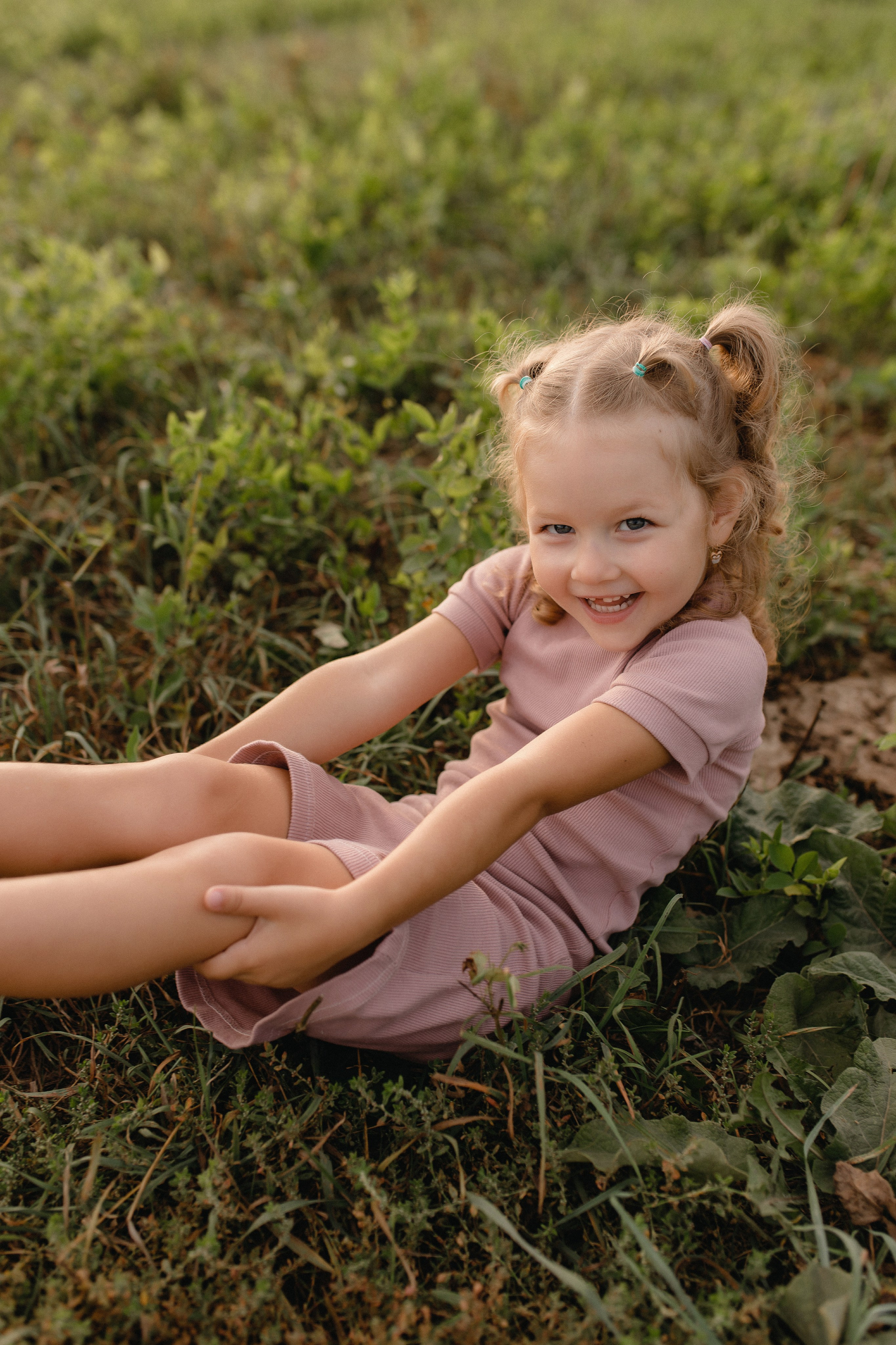 Аня, Вадим и Ева. Главная